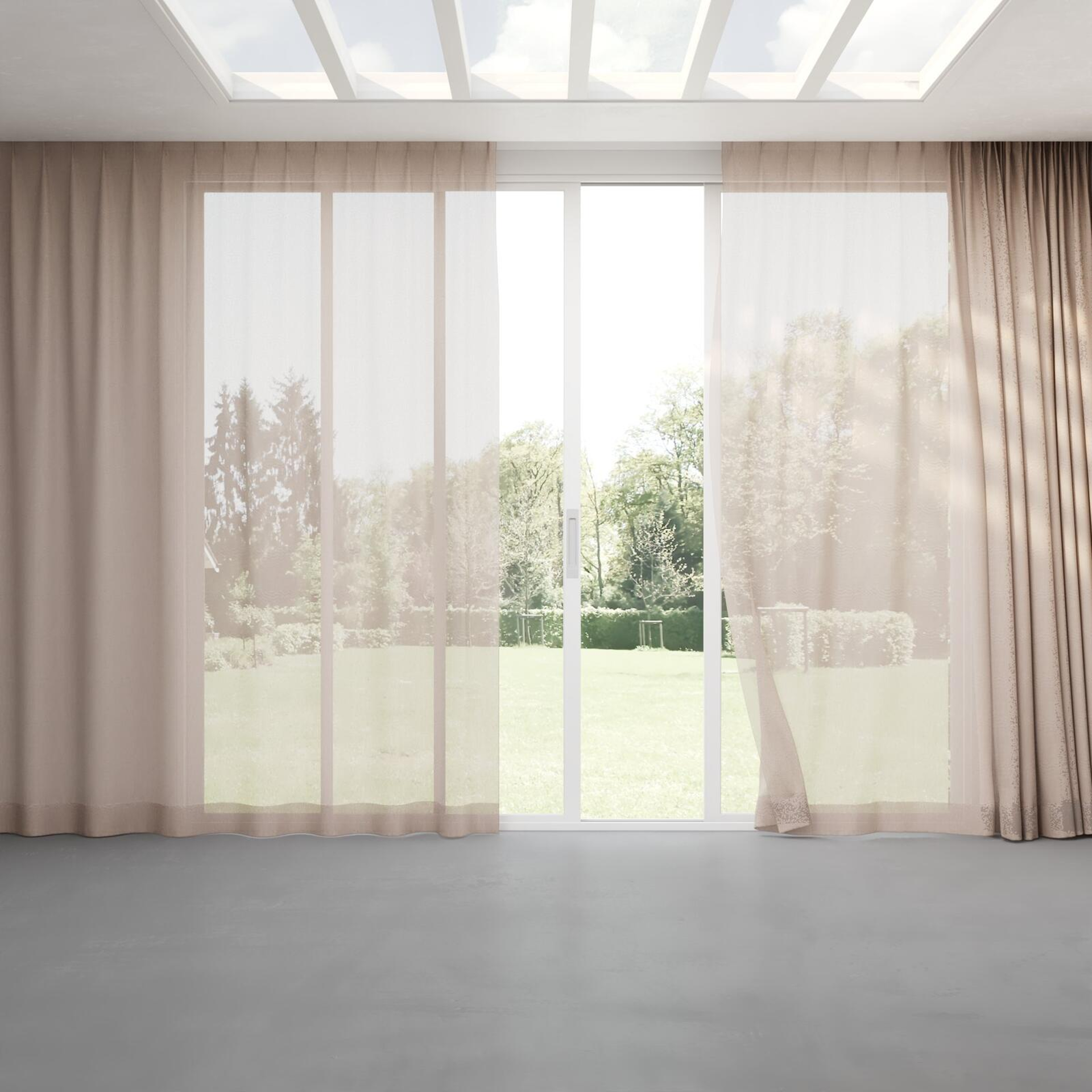 Full view of Gesso Lino Rose, pinch pleat