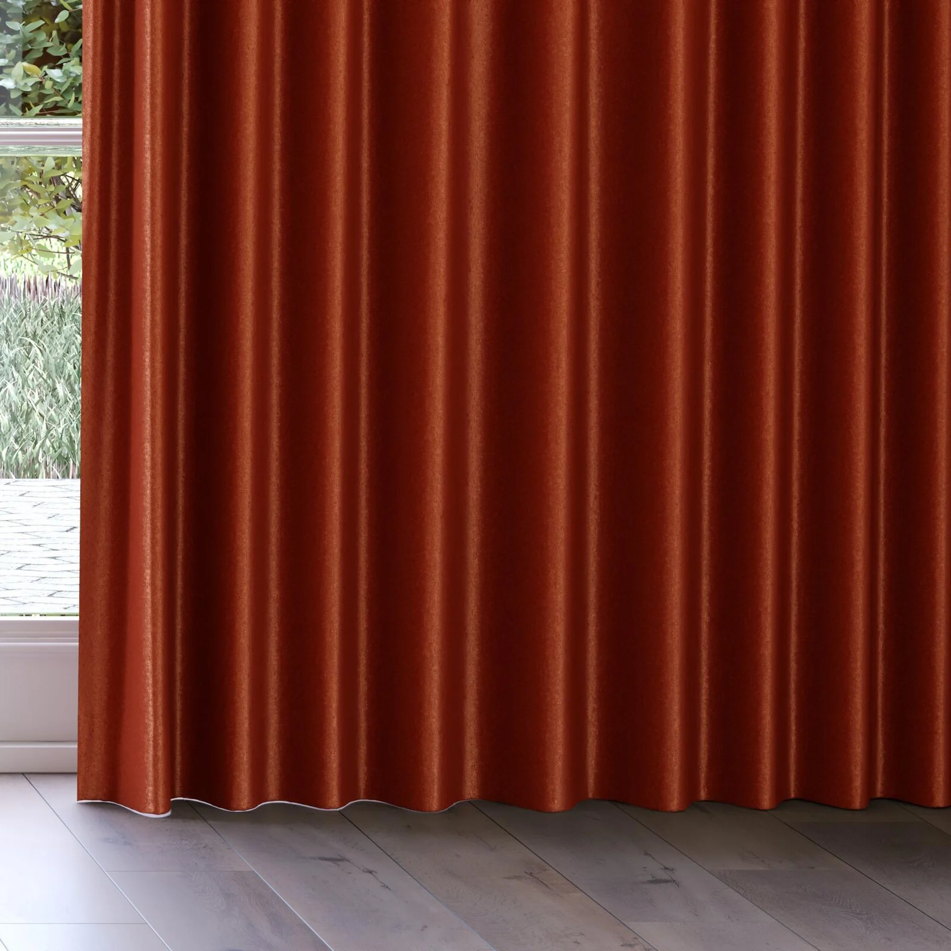 Bottom view of Recharge Terra, on curtain rail