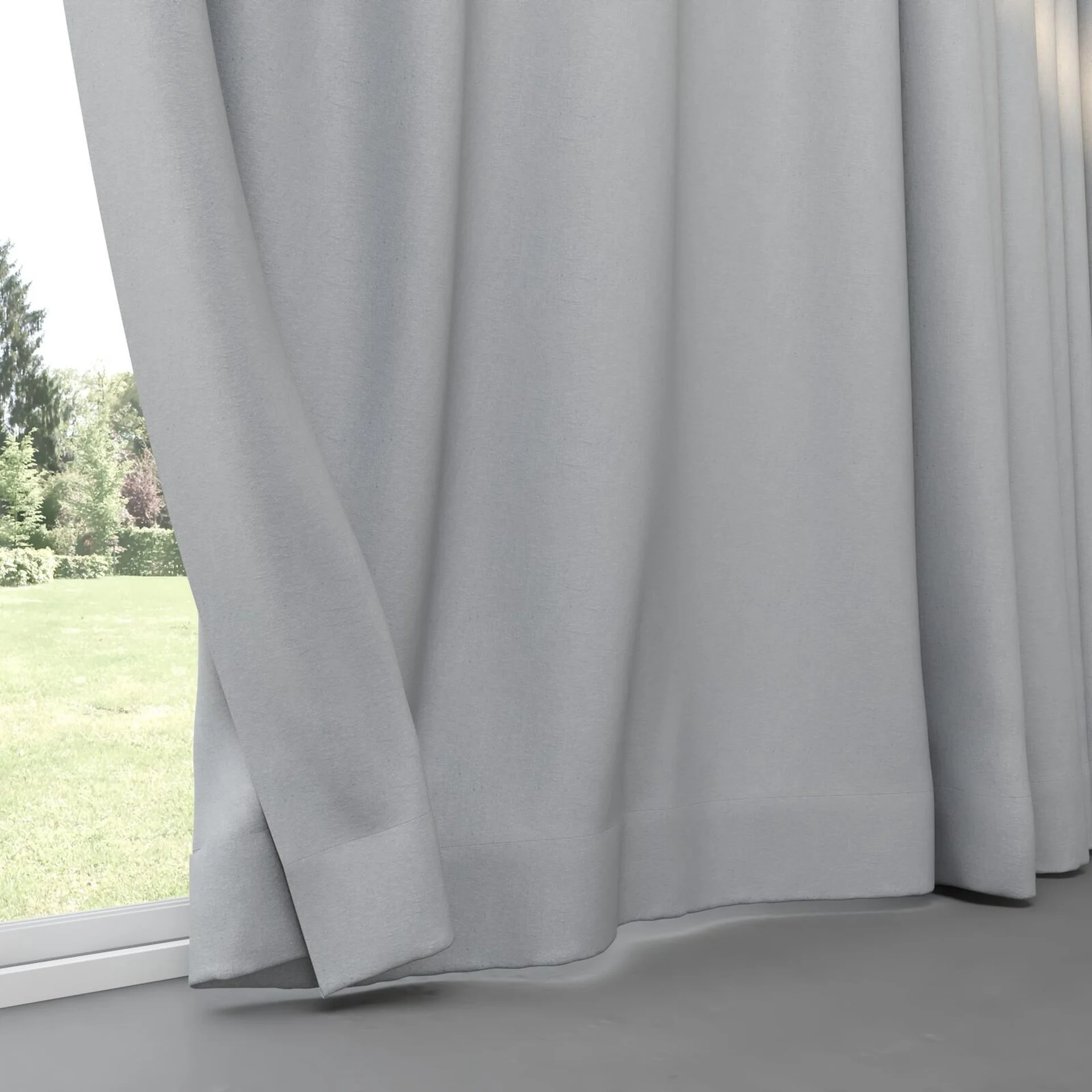 Bottom view of Brugge Metal, pinch pleat