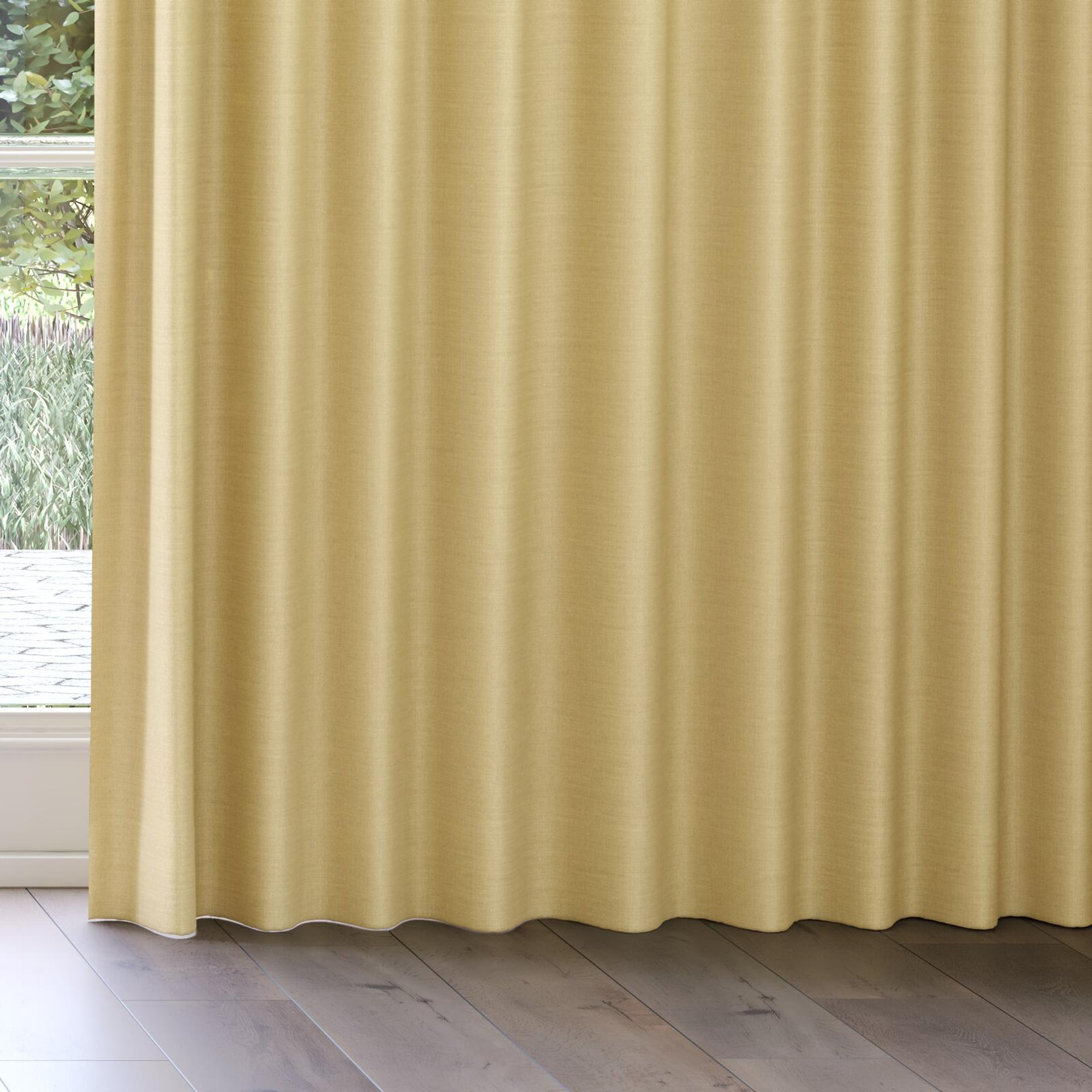 Bottom view of Linex Sand, on curtain rail