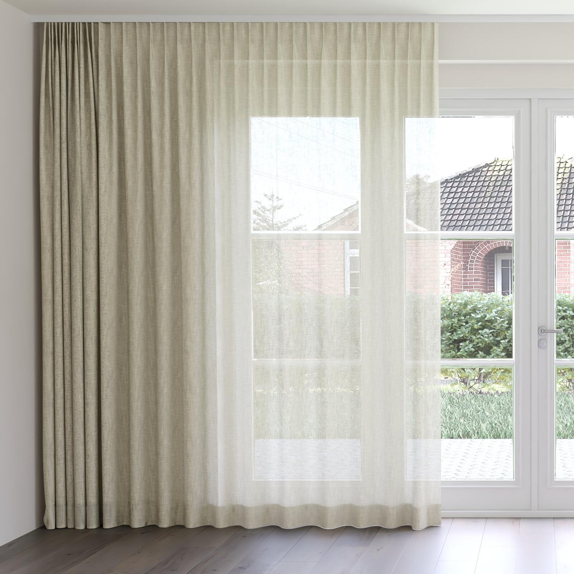 Front view of Motion Nile, on curtain rail