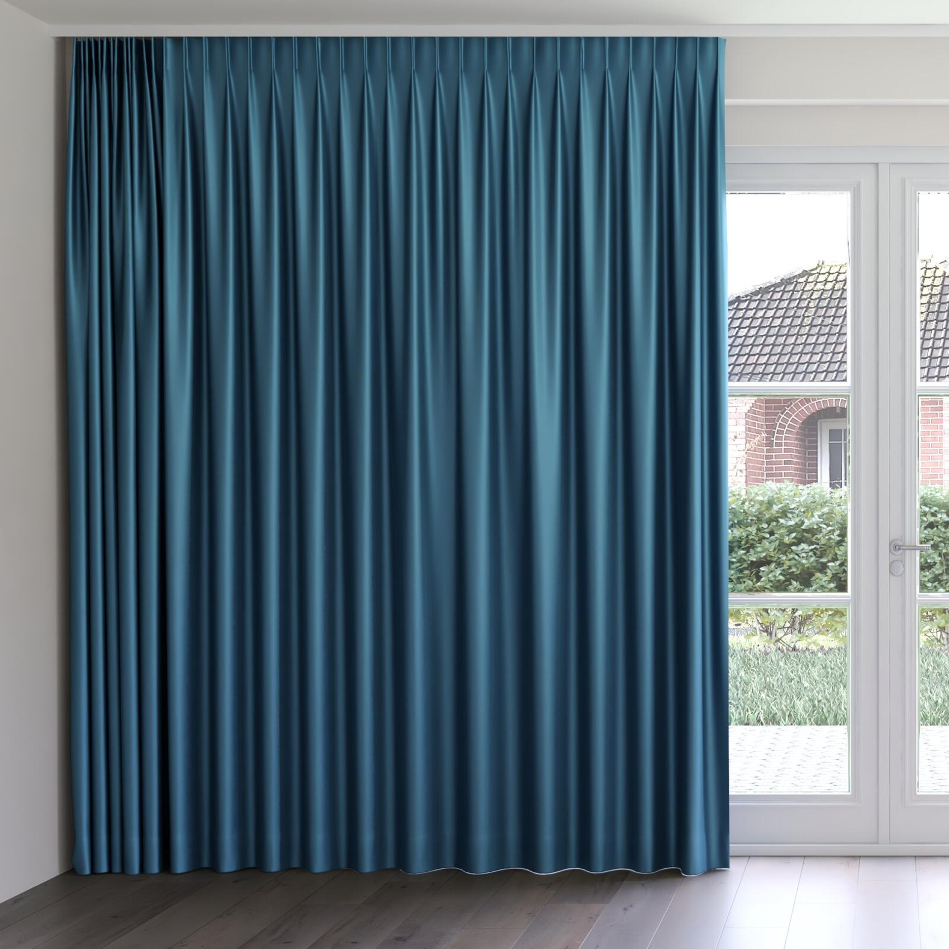 Front view of Moonbeam Ocean, on curtain rail