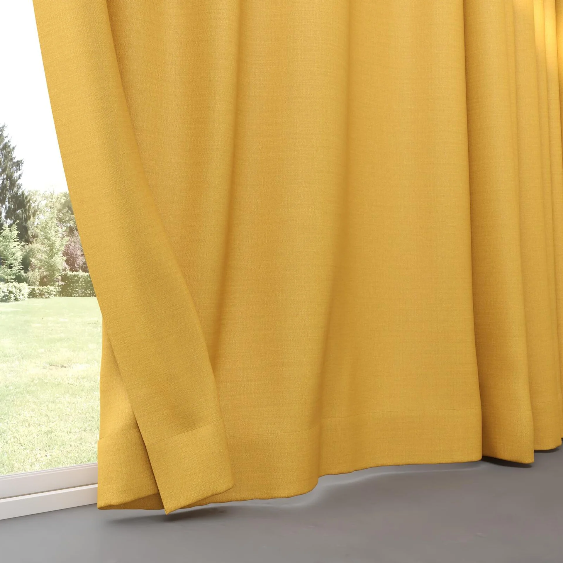 Bottom view of Linex Amber, pinch pleat
