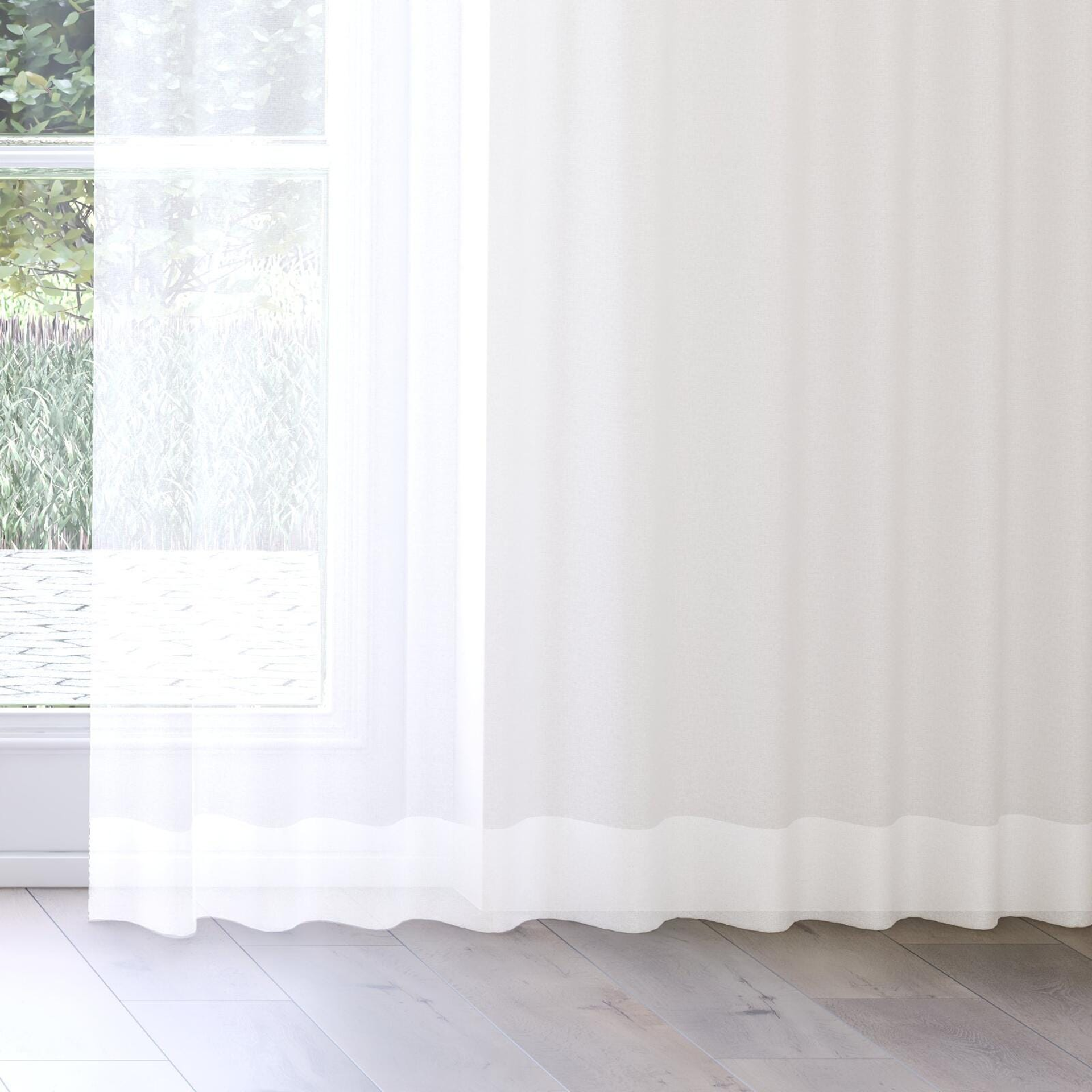 Bottom view of Sardinia Whitewash, on curtain rail