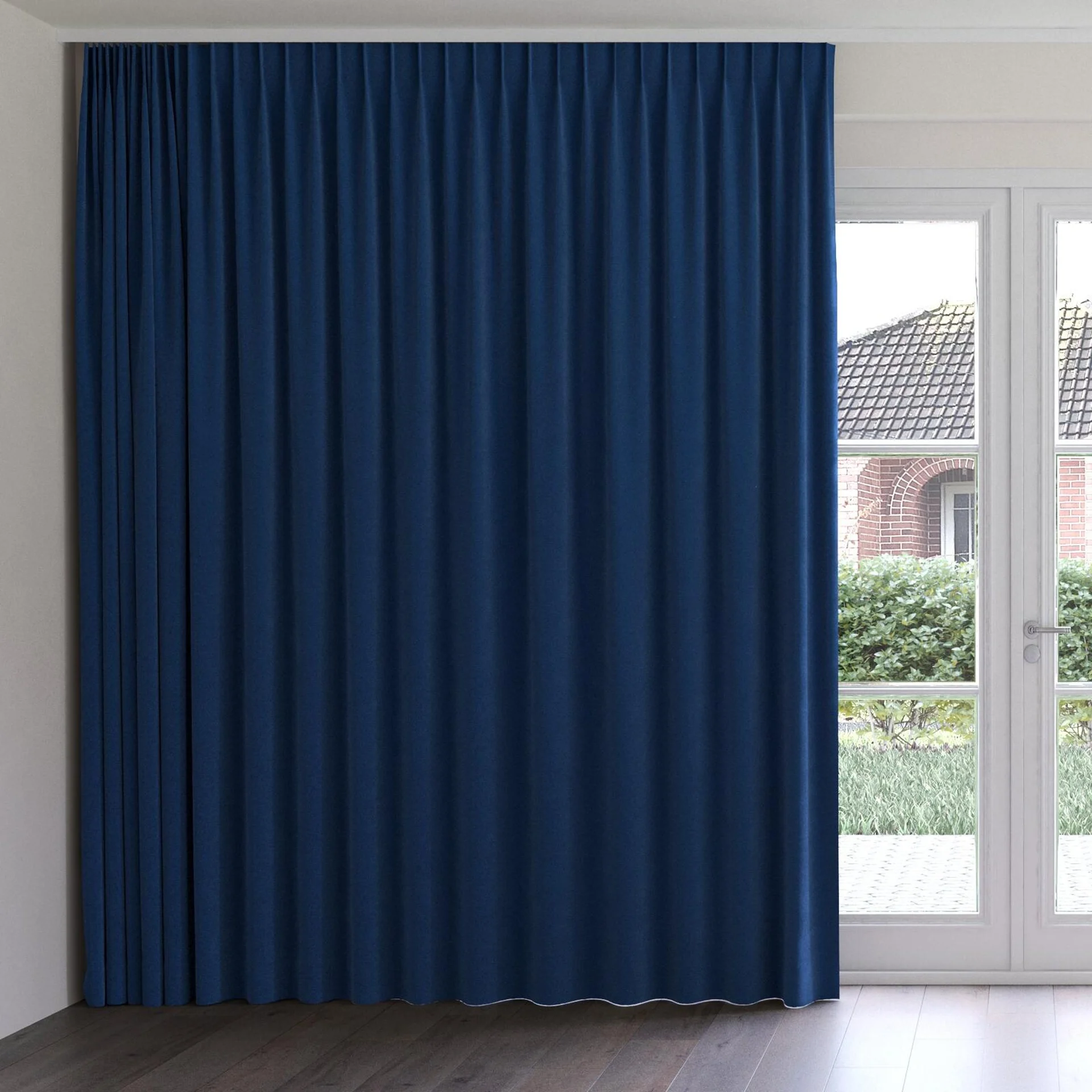 Front view of Verbier Captain, on curtain rail