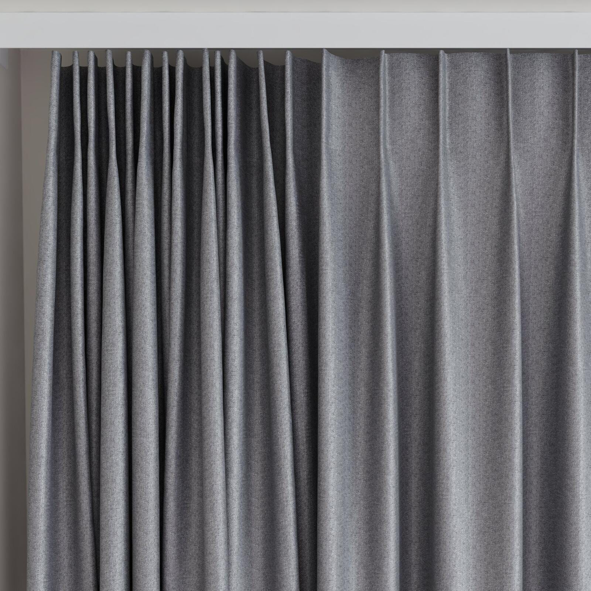 Top view of Taylor Storm, on curtain rail
