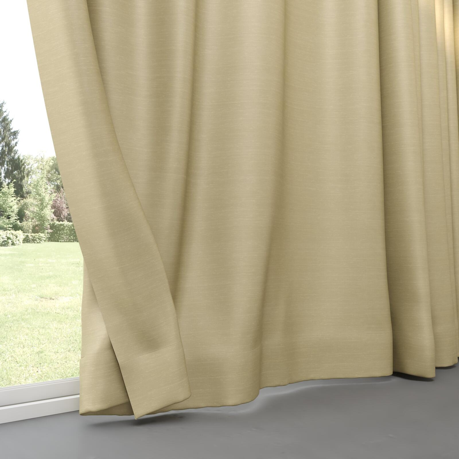 Bottom view of Silky Bamboo, pinch pleat