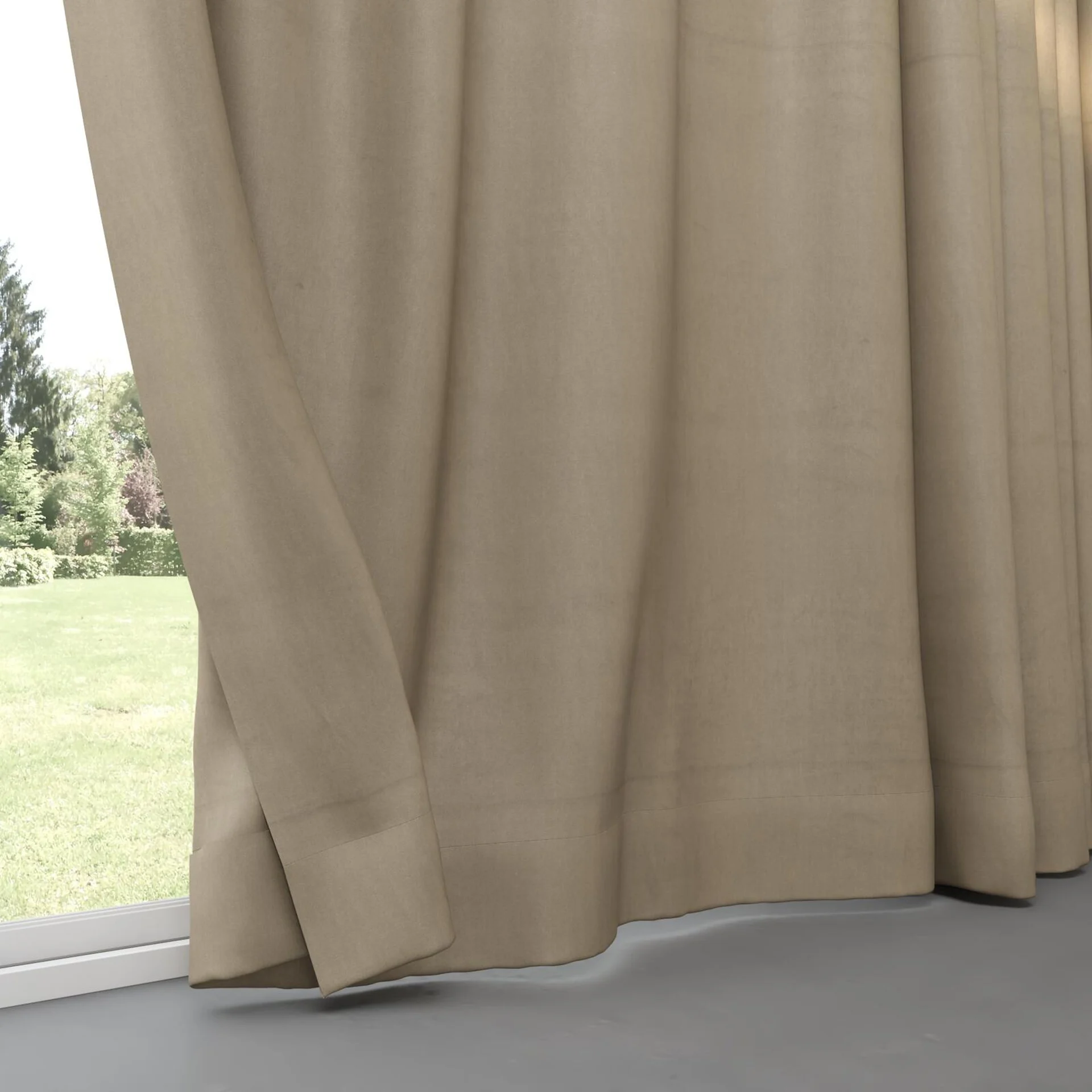 Bottom view of Warlock Linen, pinch pleat