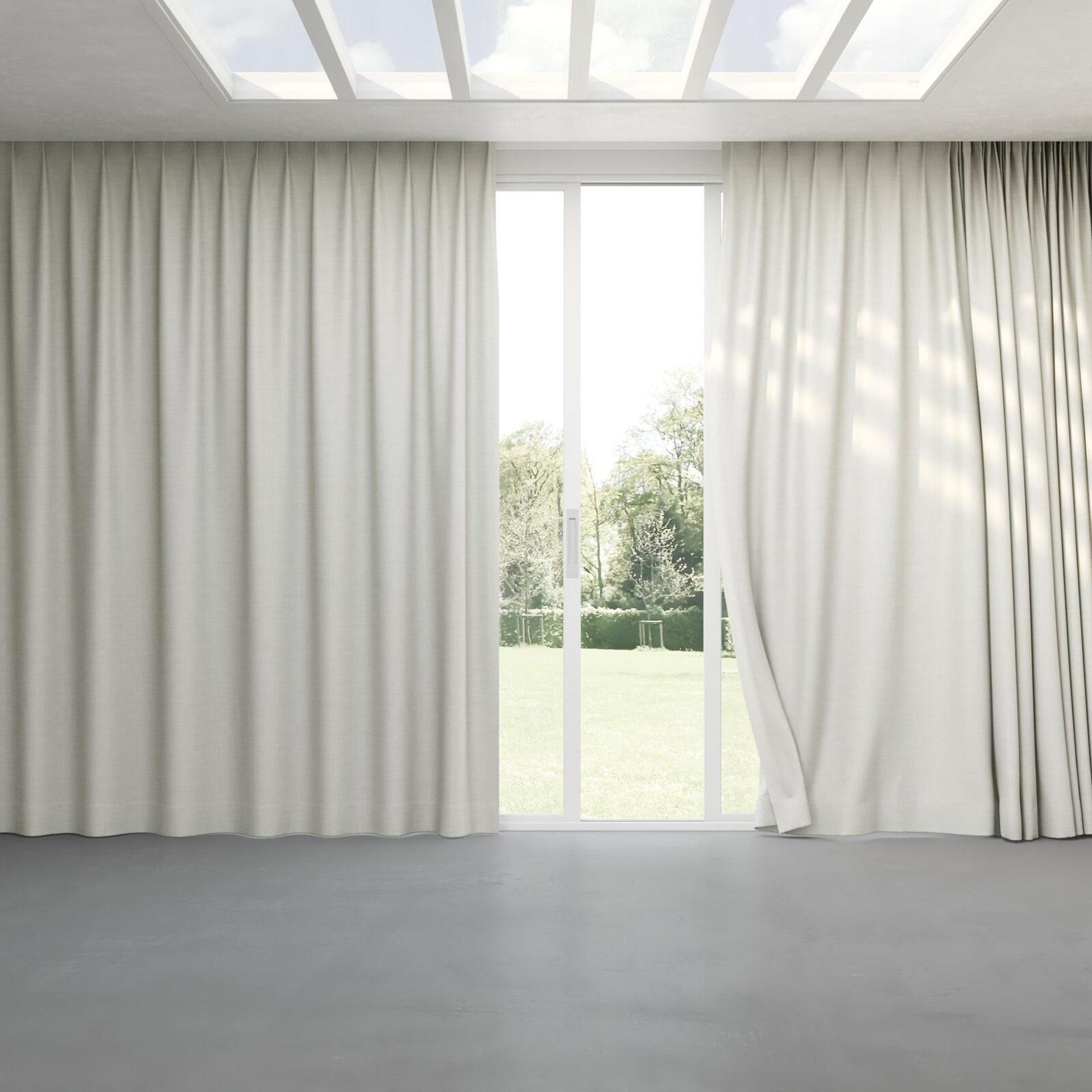 Full view of Keystone Mist, pinch pleat