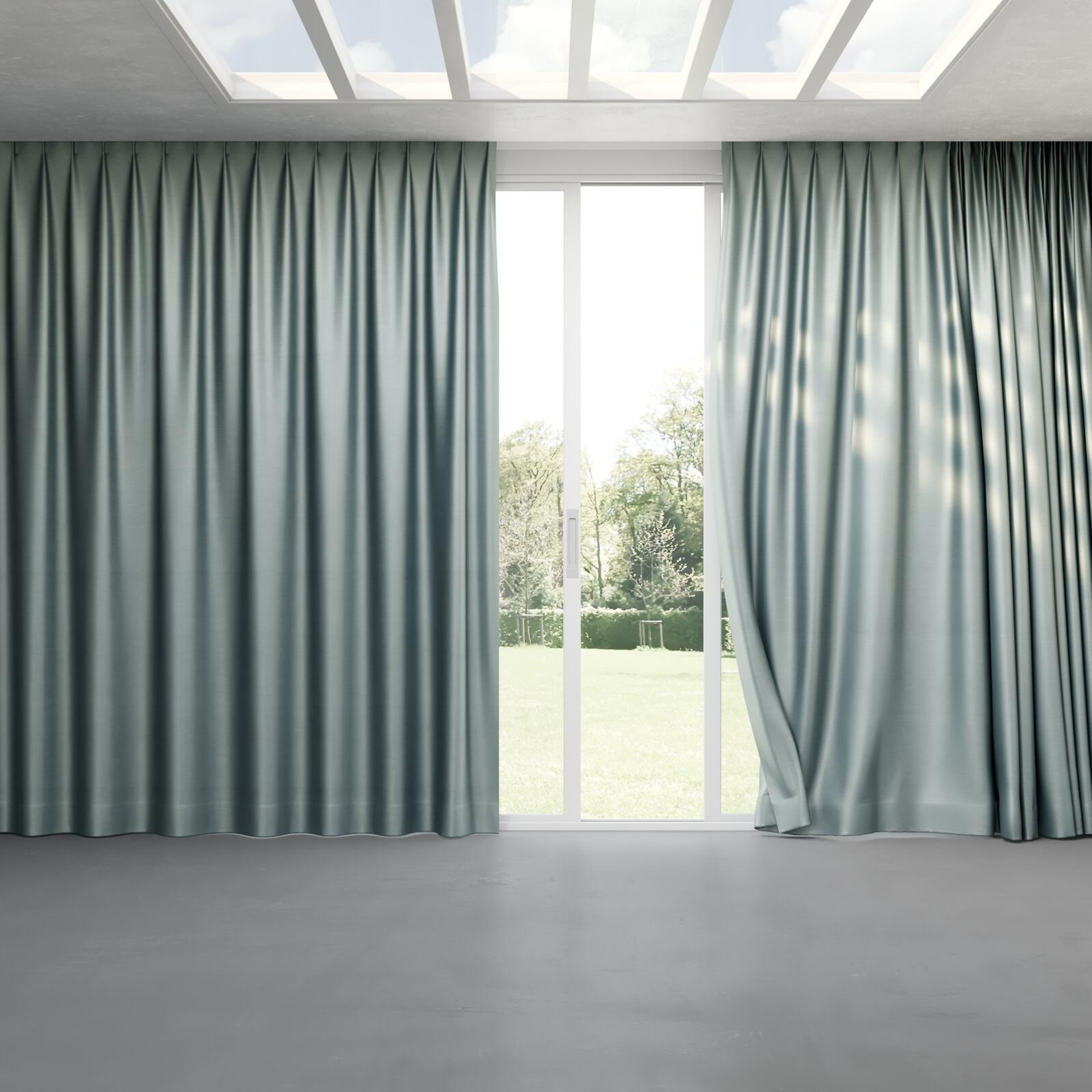 Full view of Mont Blanc Mozaik, pinch pleat