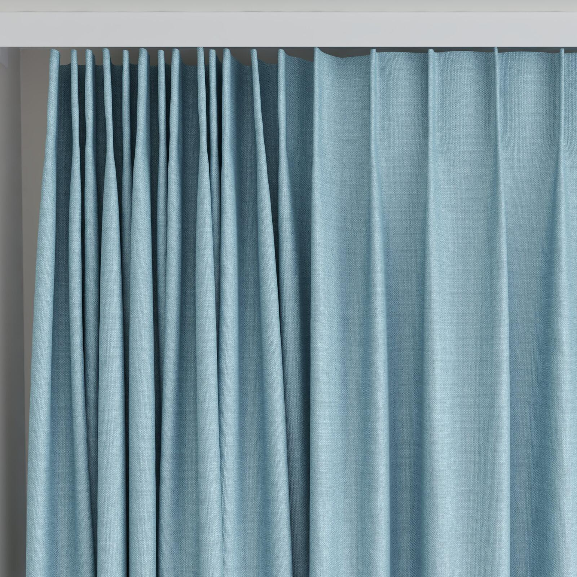 Top view of Linex Spa, on curtain rail