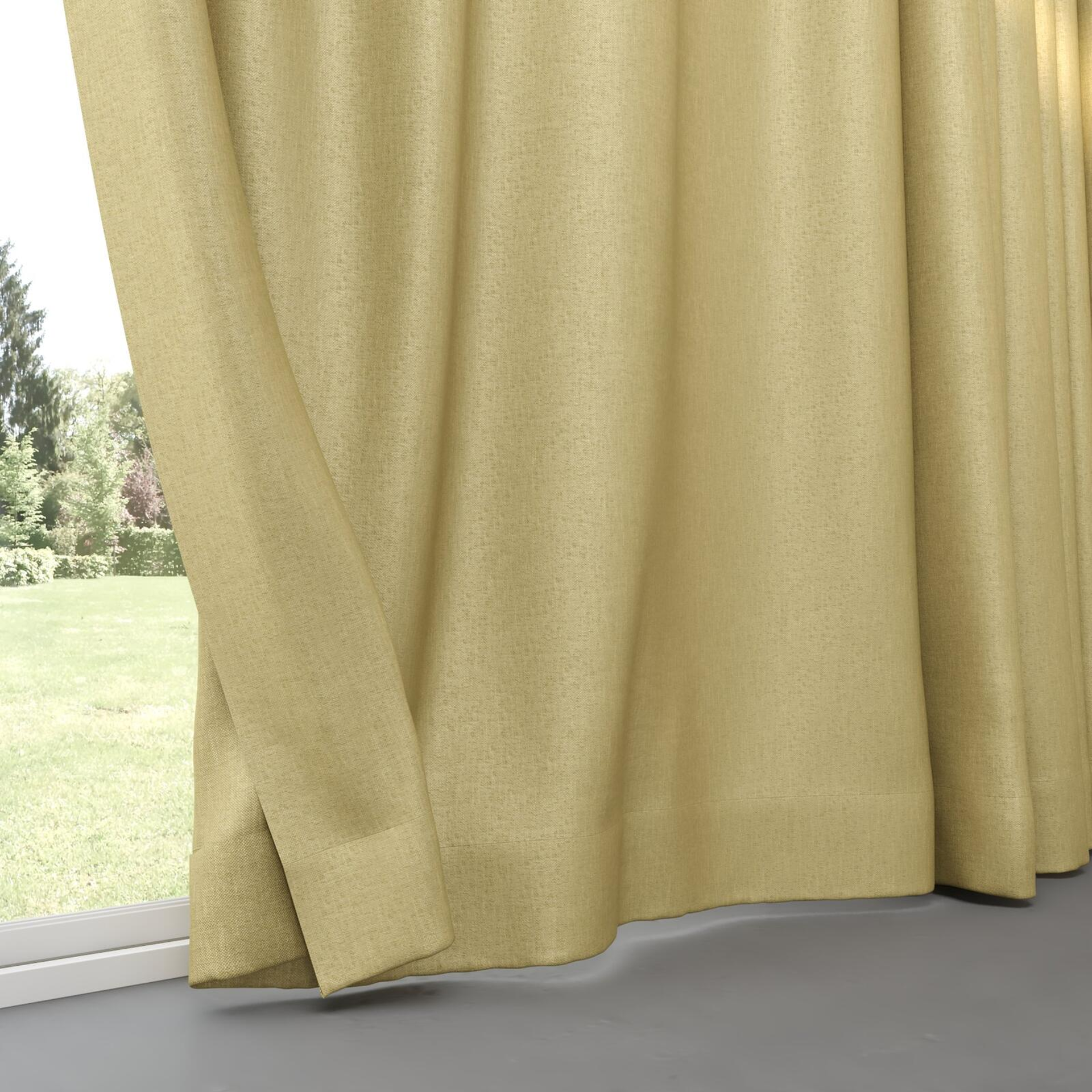 Bottom view of Bronco Tea, pinch pleat