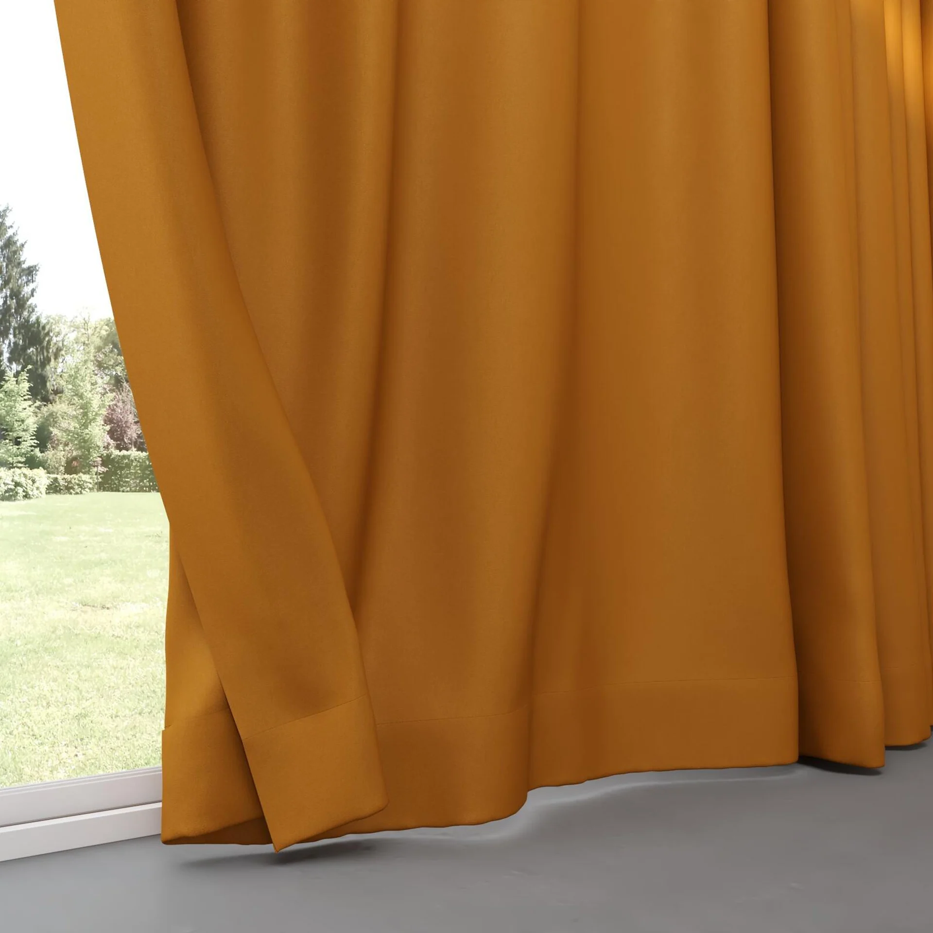 Bottom view of Woolskin Autumn, pinch pleat