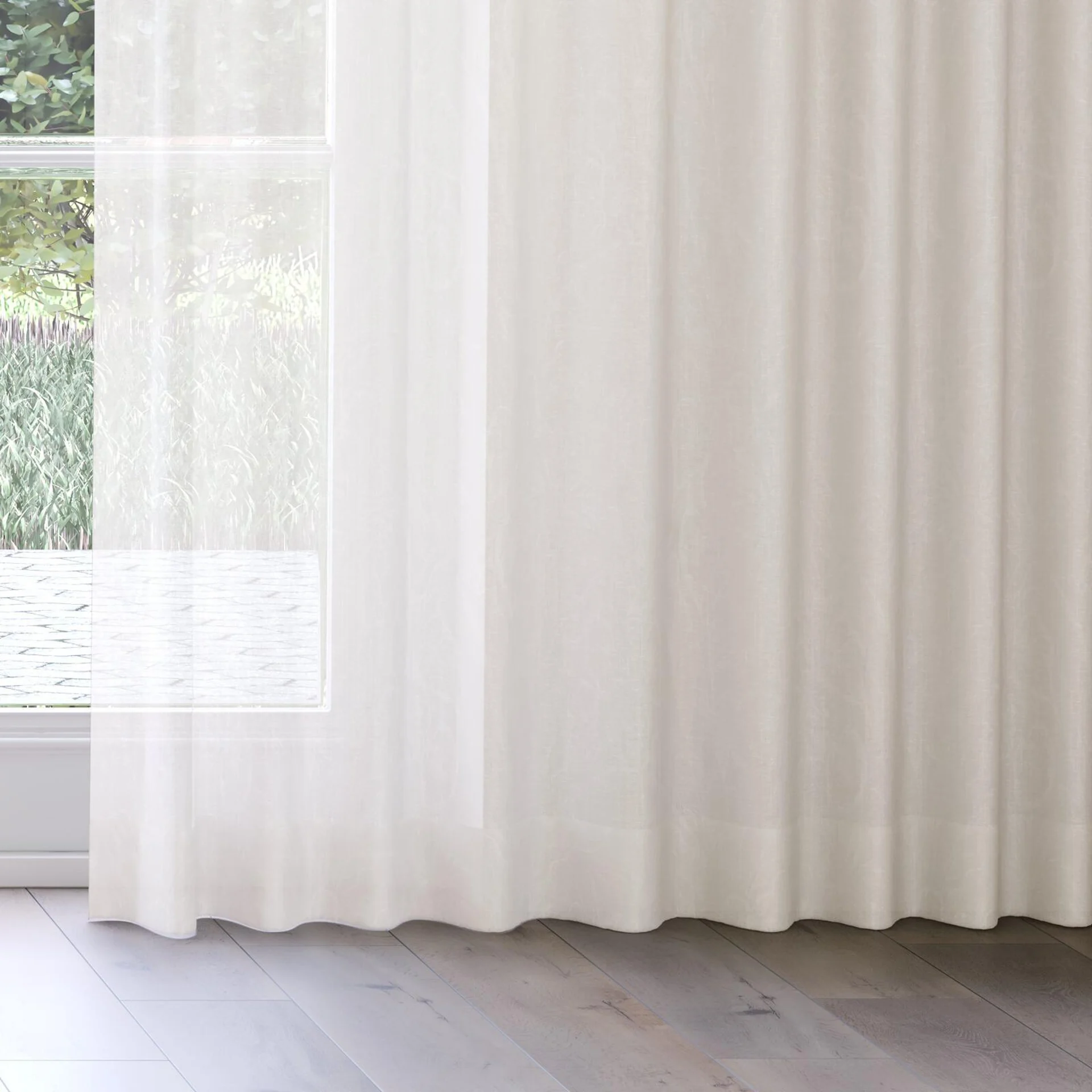 Bottom view of Palmery Pearl, on curtain rail
