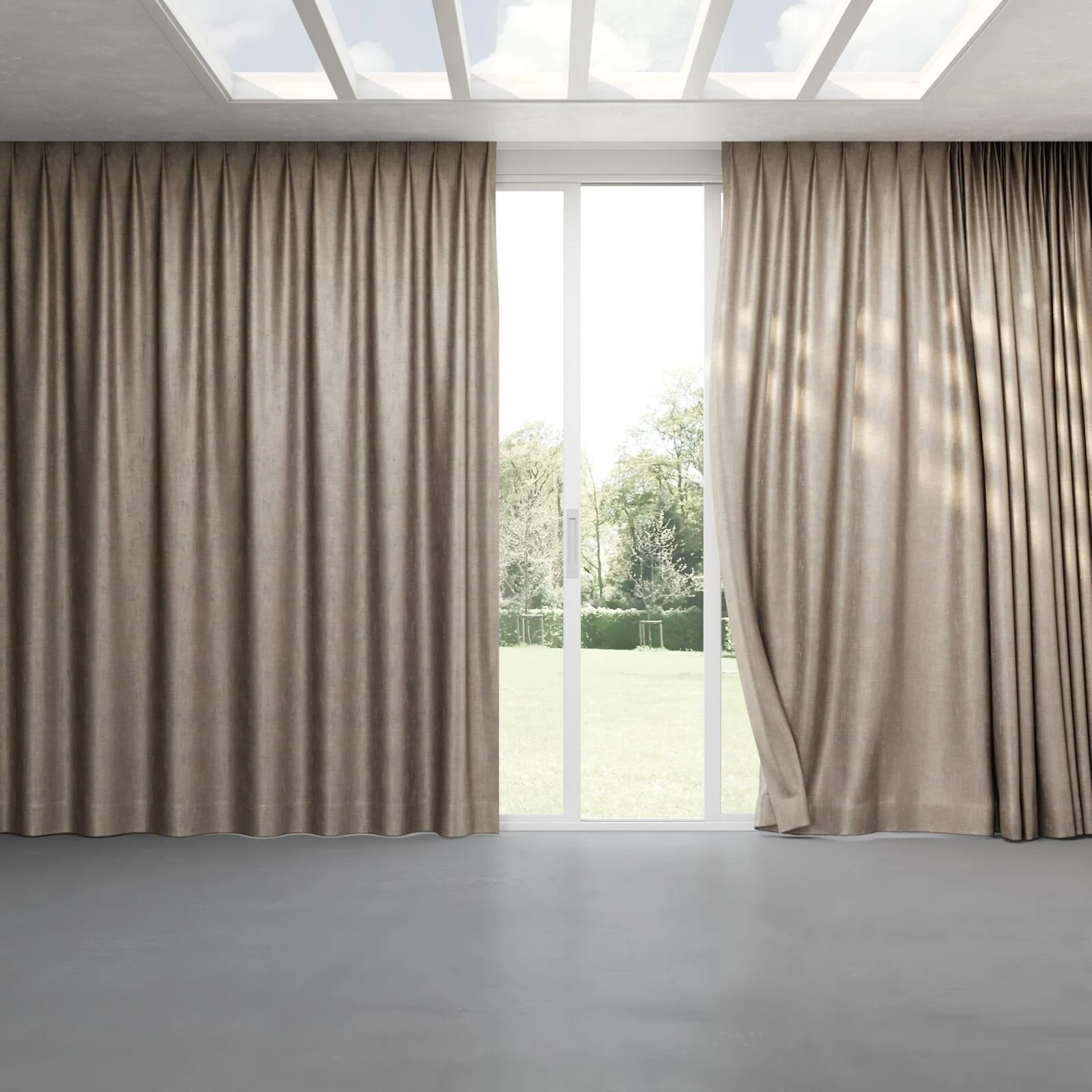 Full view of Nominee Fossil, pinch pleat