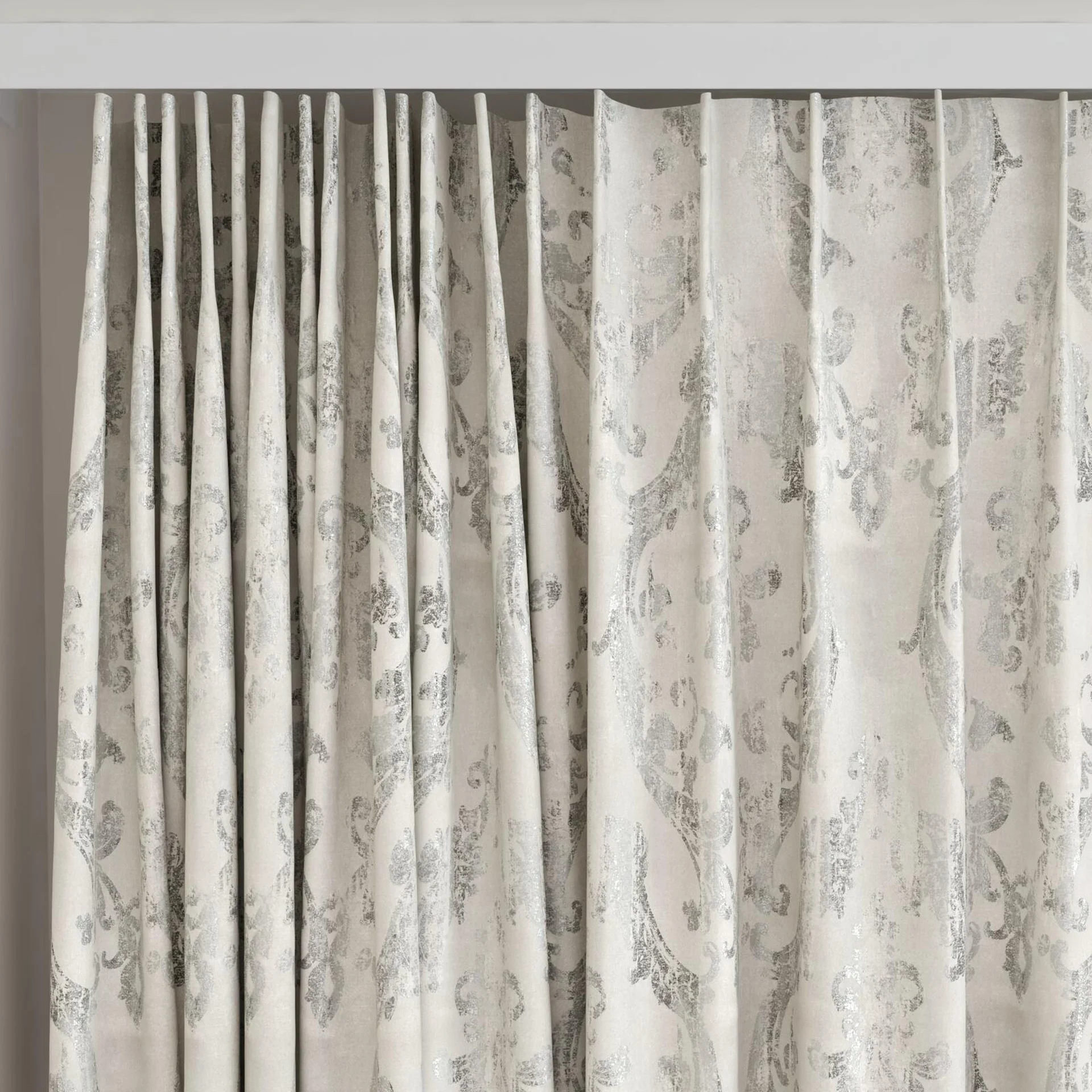 Top view of Congress Feather, on curtain rail