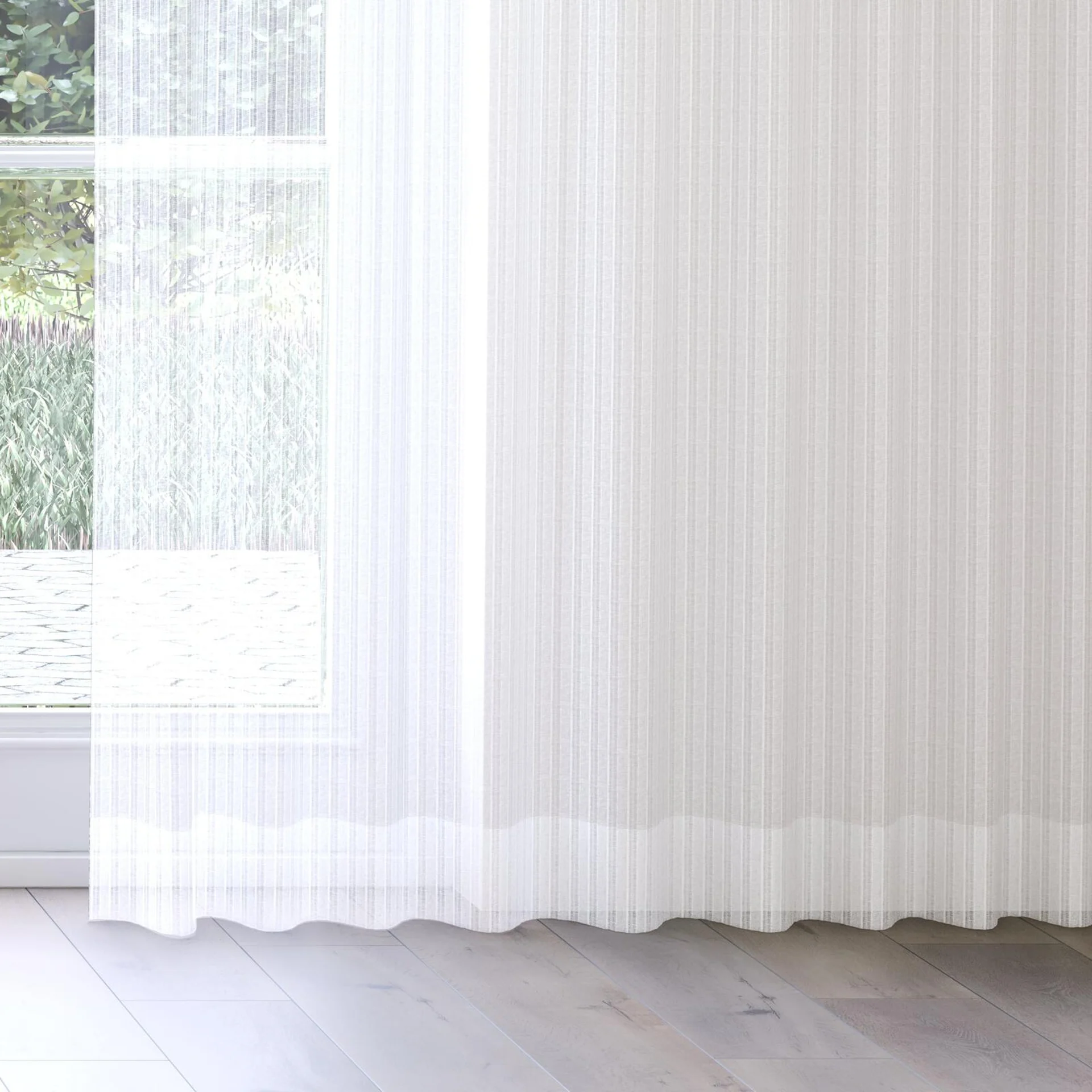 Bottom view of Balzac Swan, on curtain rail