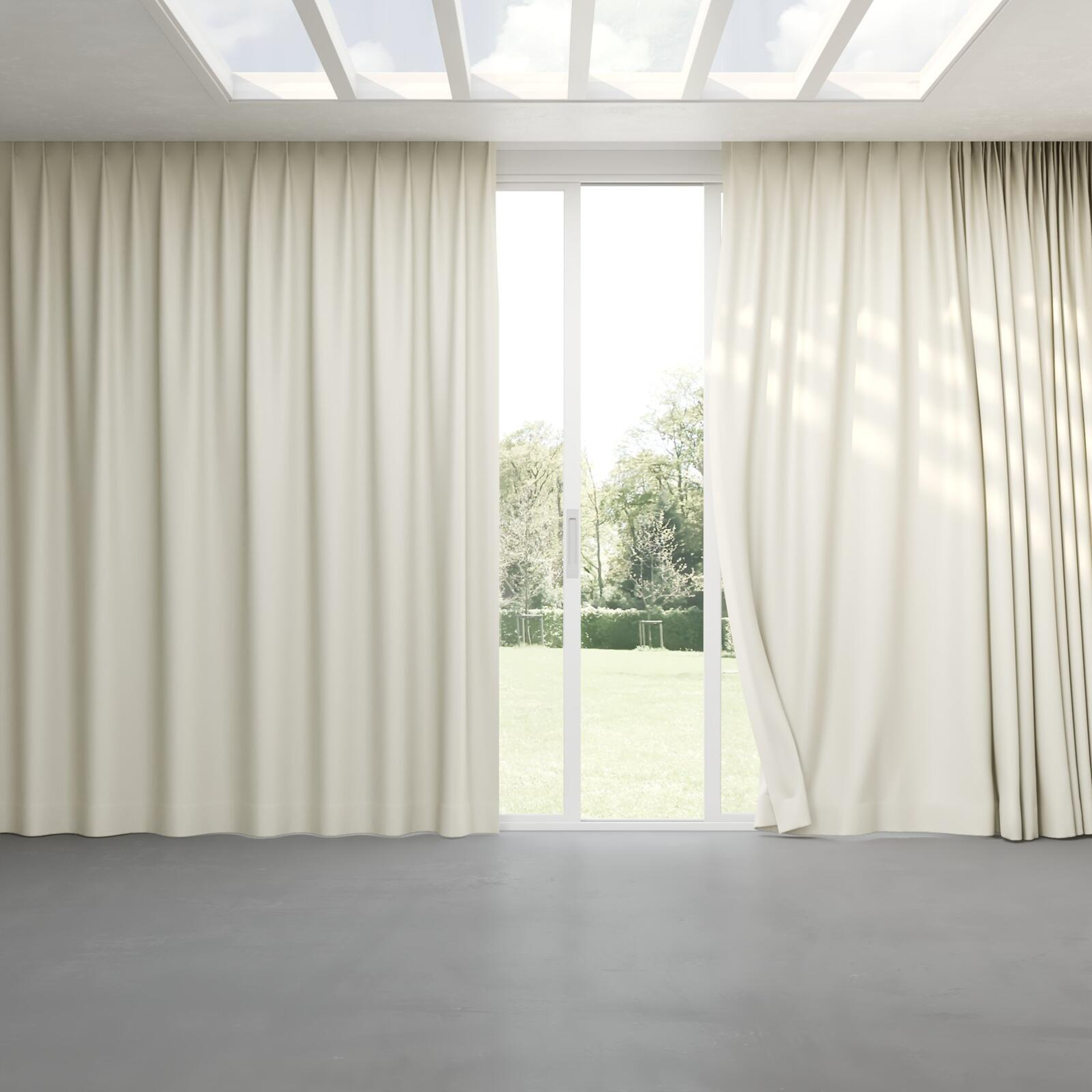 Full view of Naturama Putty, pinch pleat