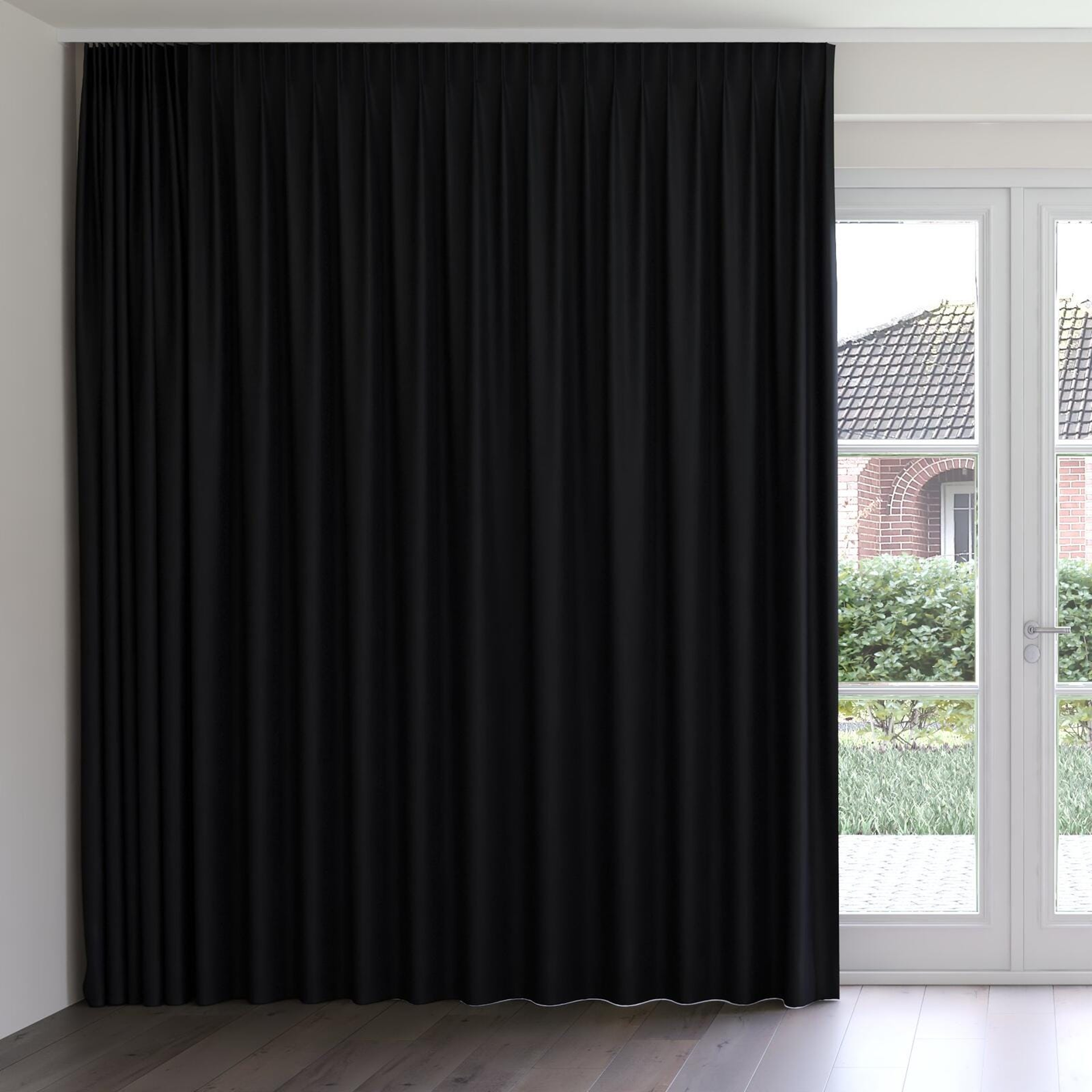 Front view of Dream Weaver 300 Onyx, on curtain rail