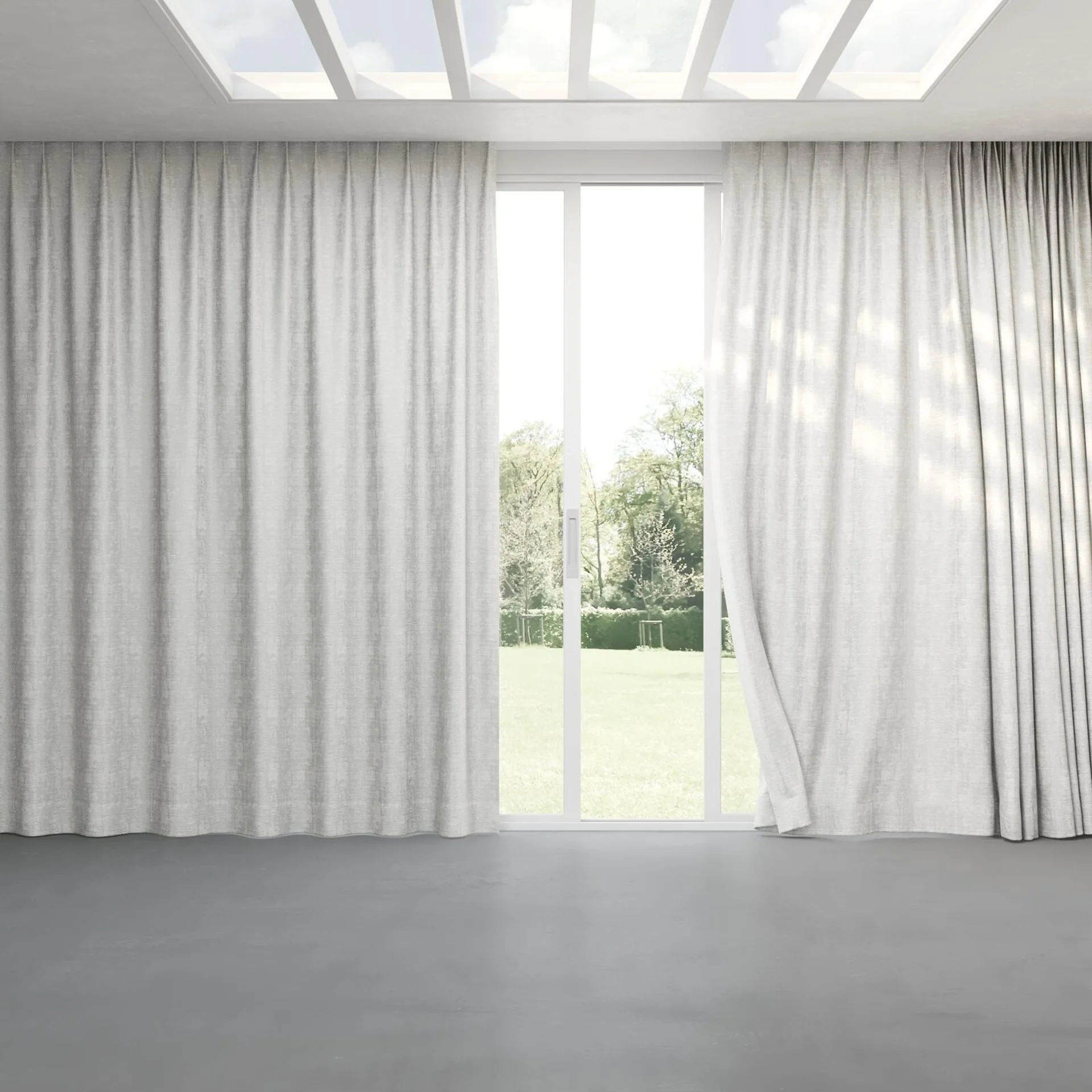 Full view of Member Diamond, pinch pleat