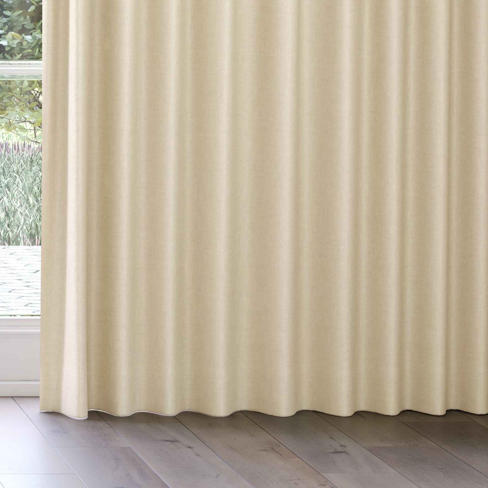 Bottom view of Perfecto Sesame, on curtain rail