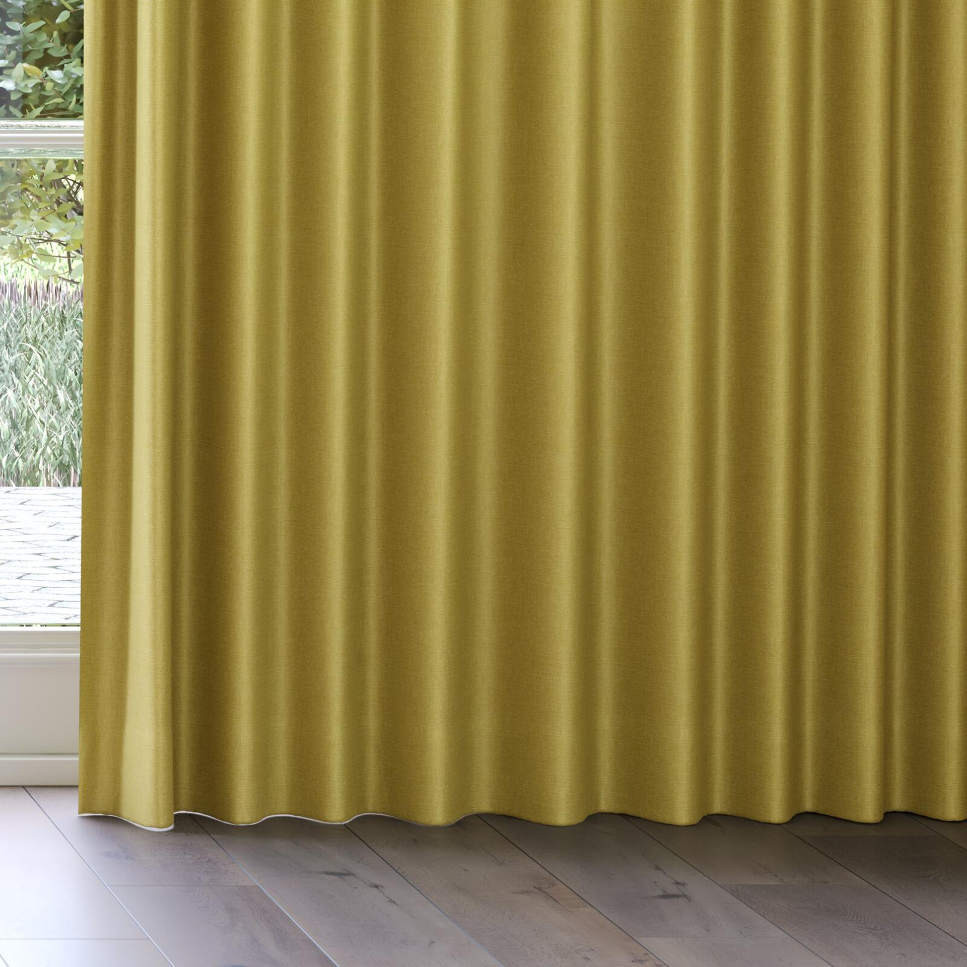 Bottom view of Tonga Linden, on curtain rail