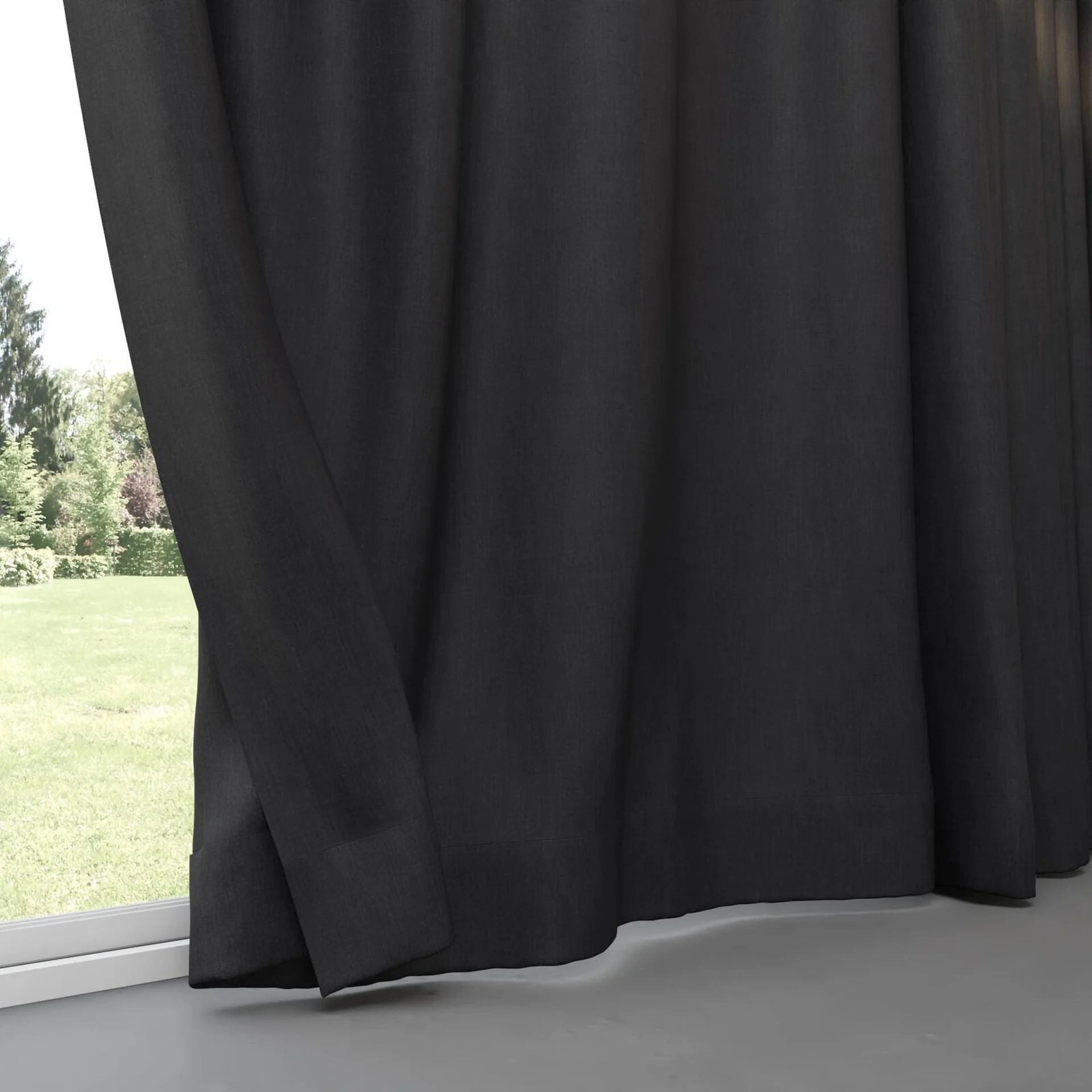 Bottom view of Kidglove Onyx, pinch pleat
