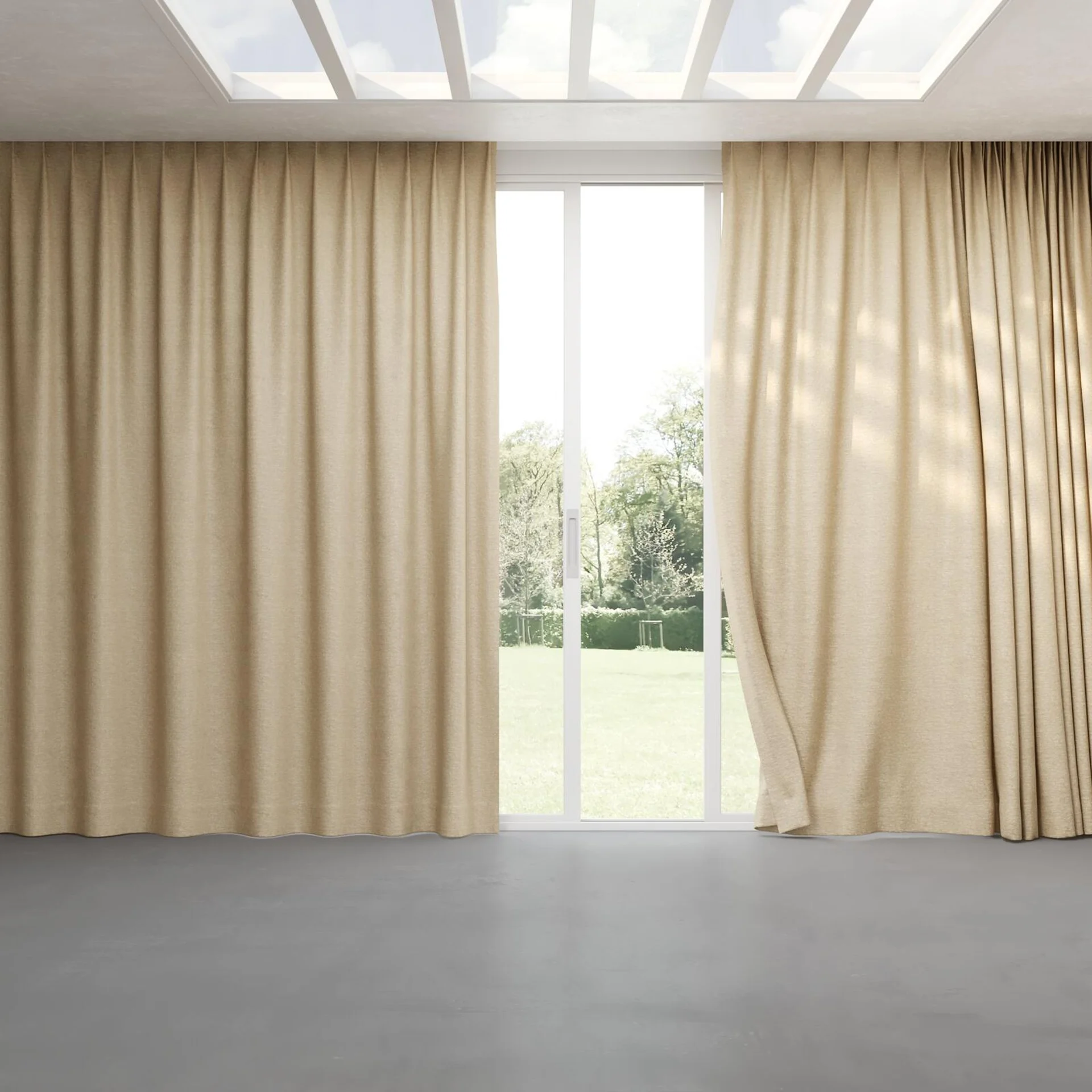 Full view of Monsieur Biscuit, pinch pleat