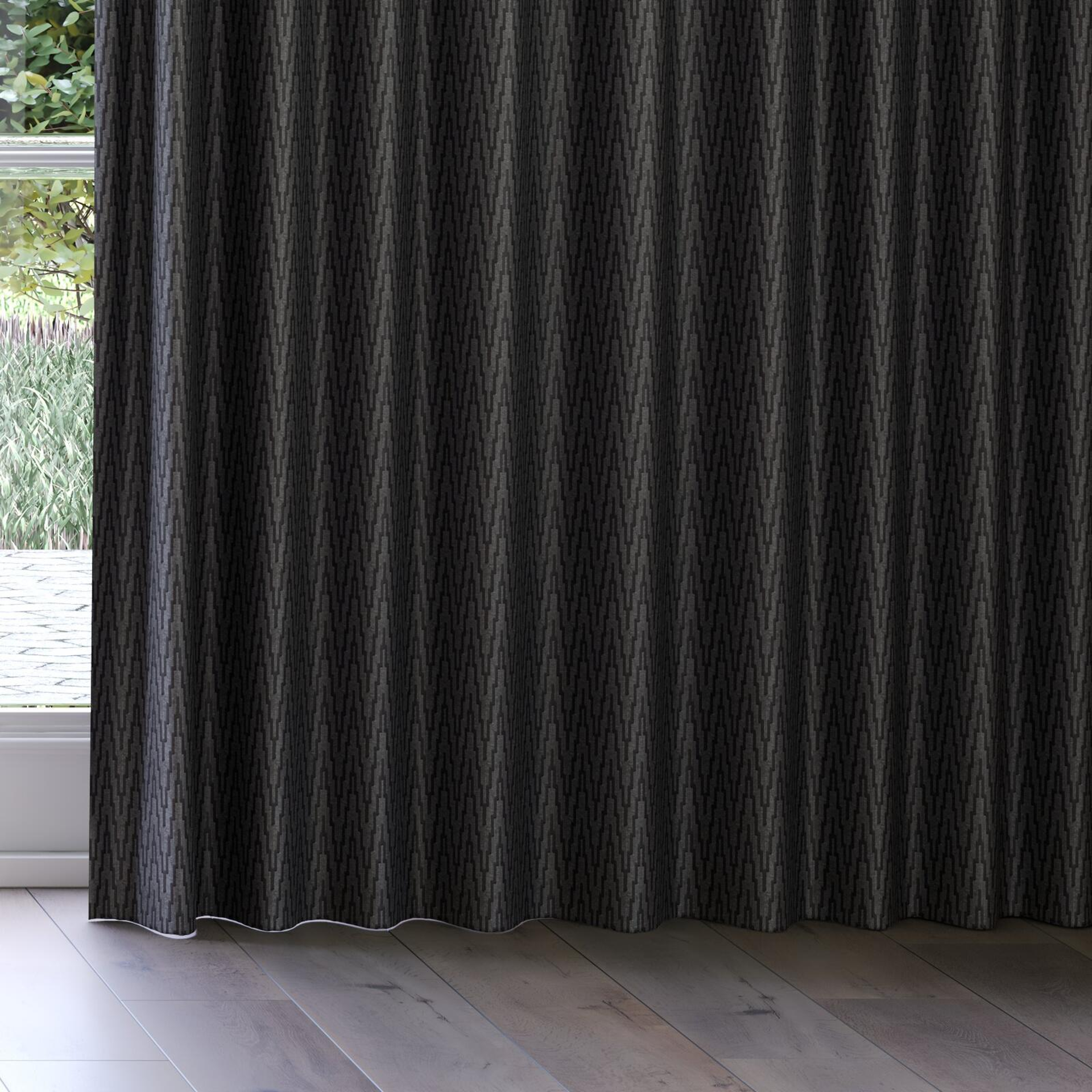 Bottom view of Running Platinum, on curtain rail