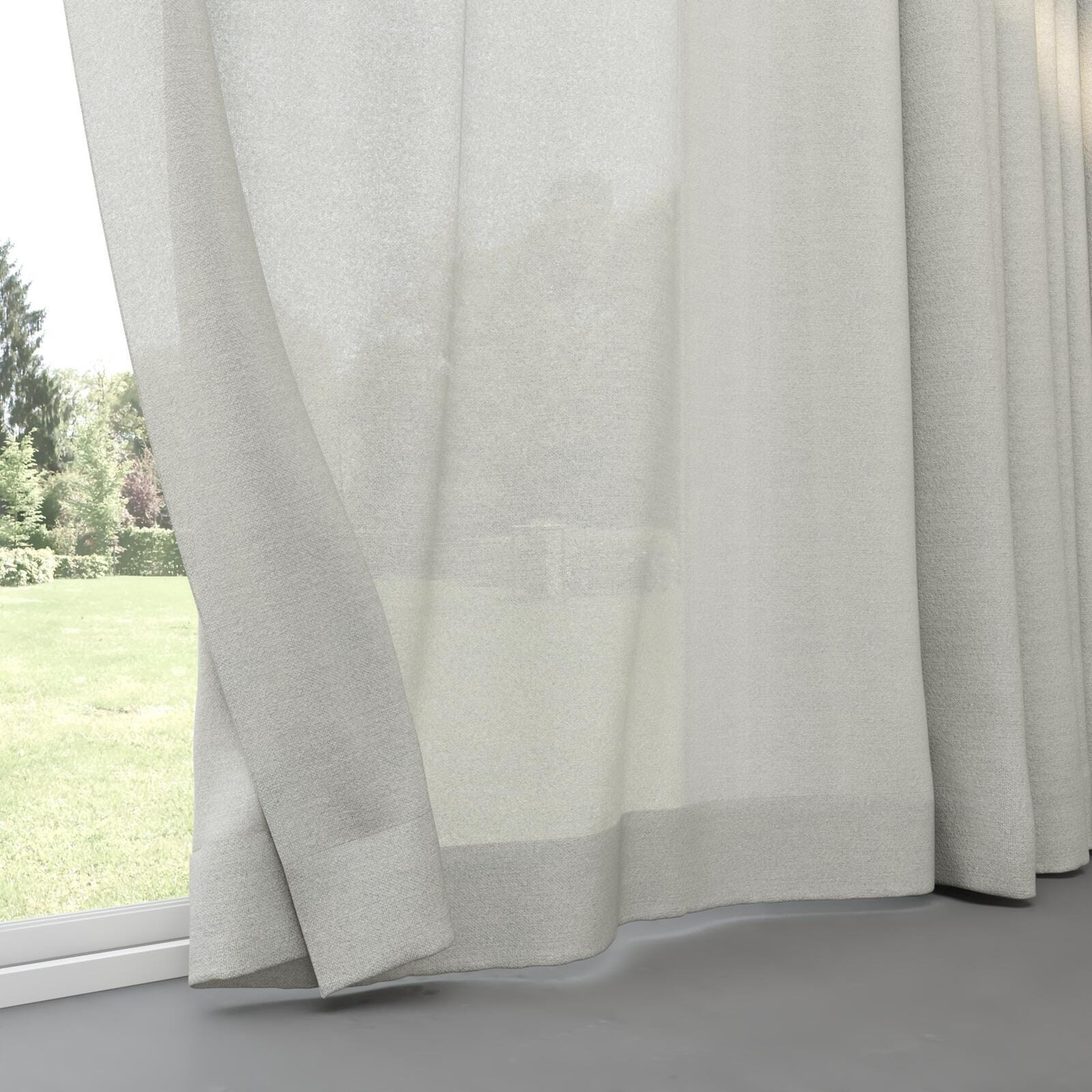 Bottom view of Revel Nile, pinch pleat