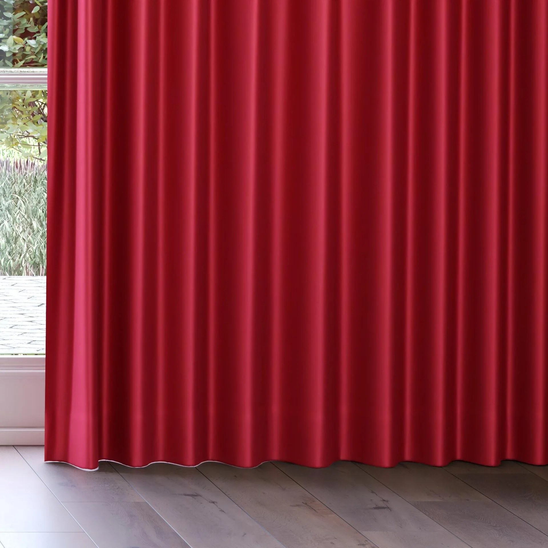 Bottom view of Moonbeam Mars, on curtain rail