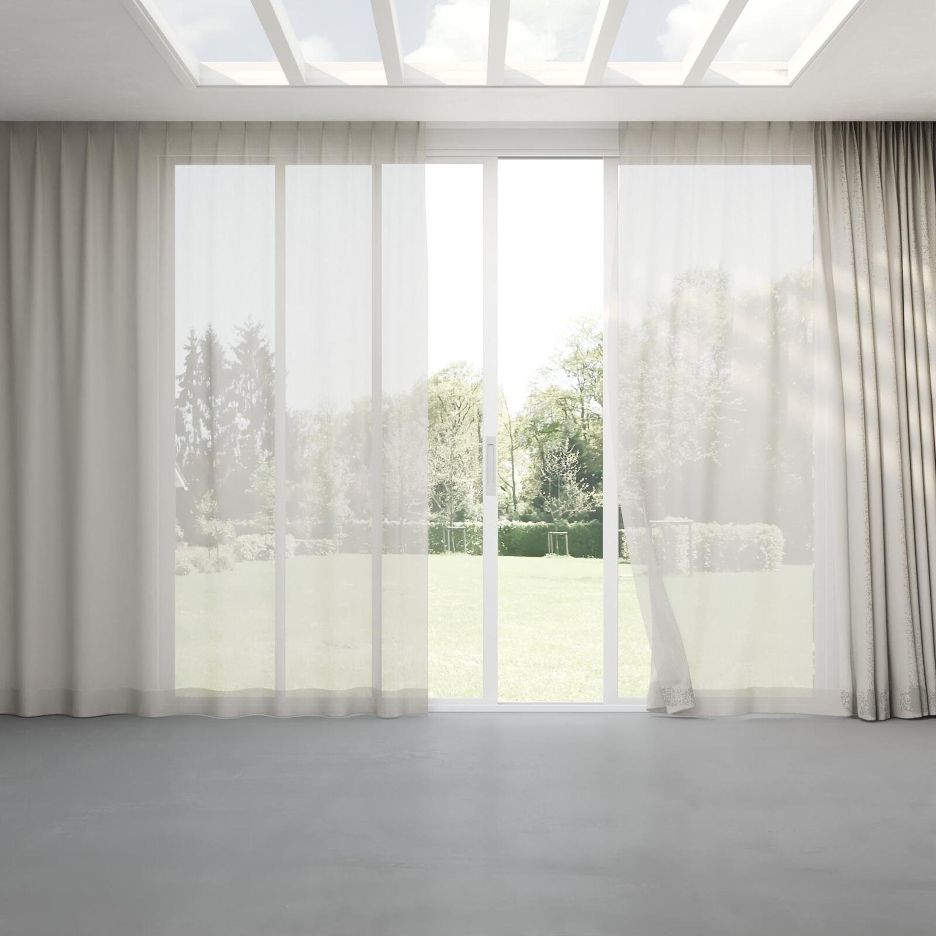 Full view of Gesso Lino Willow, pinch pleat