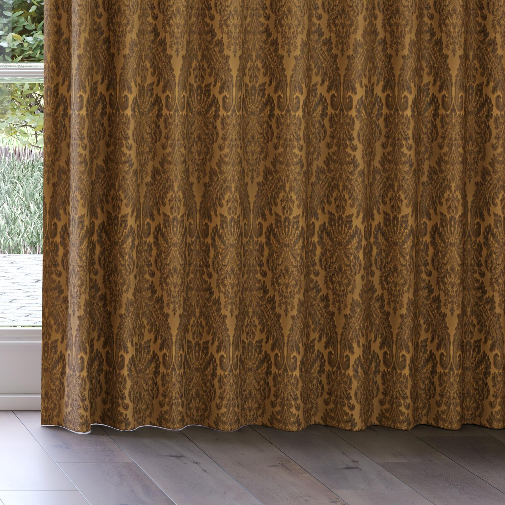 Bottom view of Gosh Tinsel, on curtain rail
