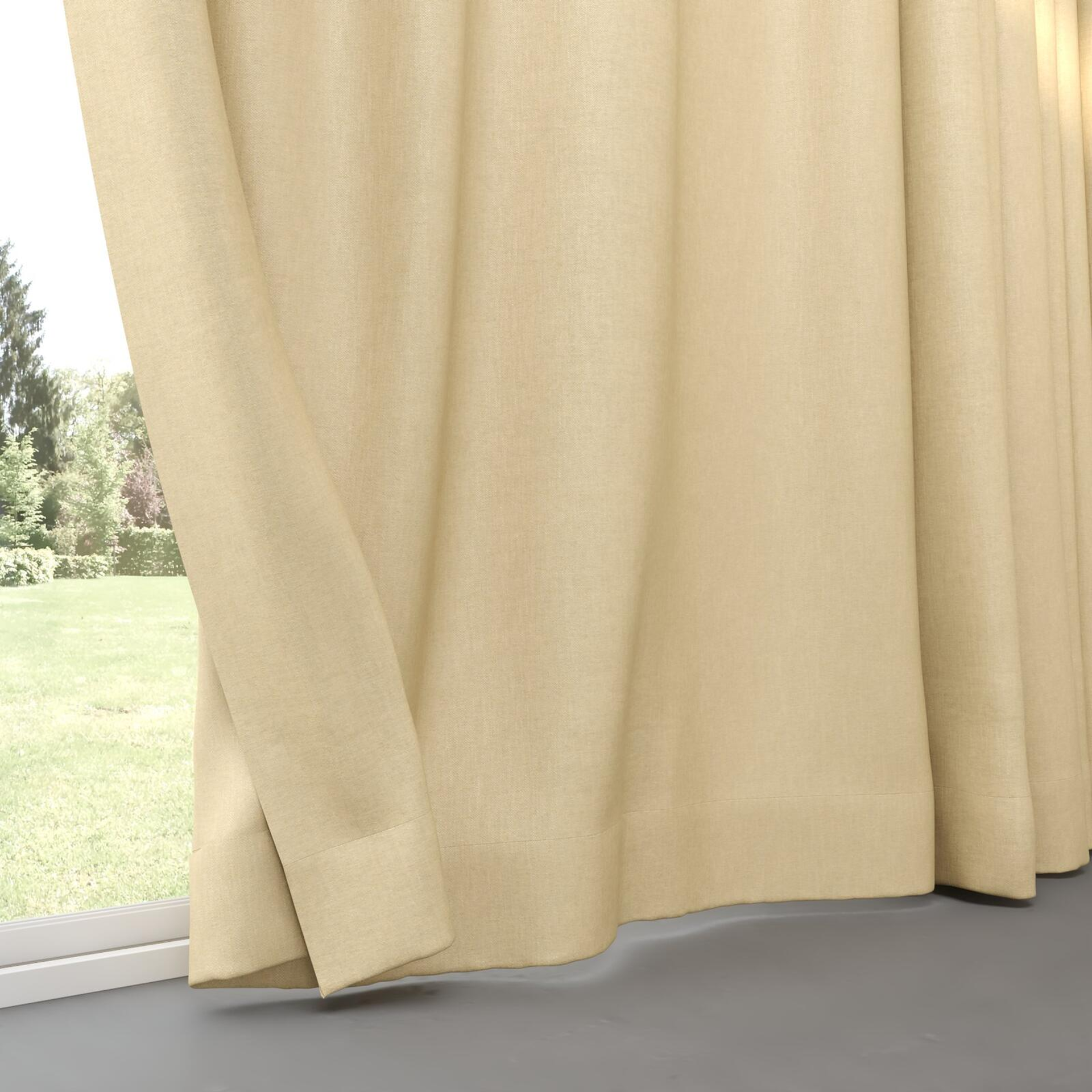 Bottom view of Bronco Cream, pinch pleat