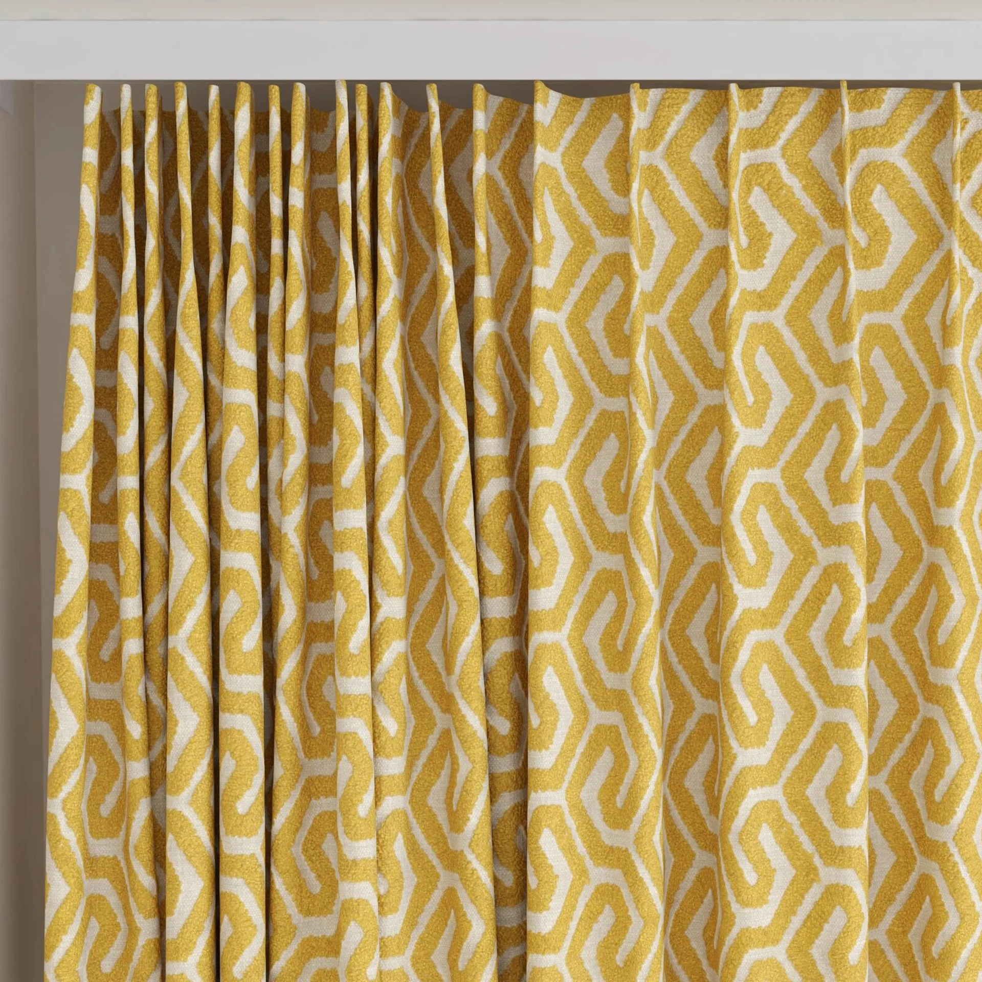 Top view of Comdeca Gold, on curtain rail