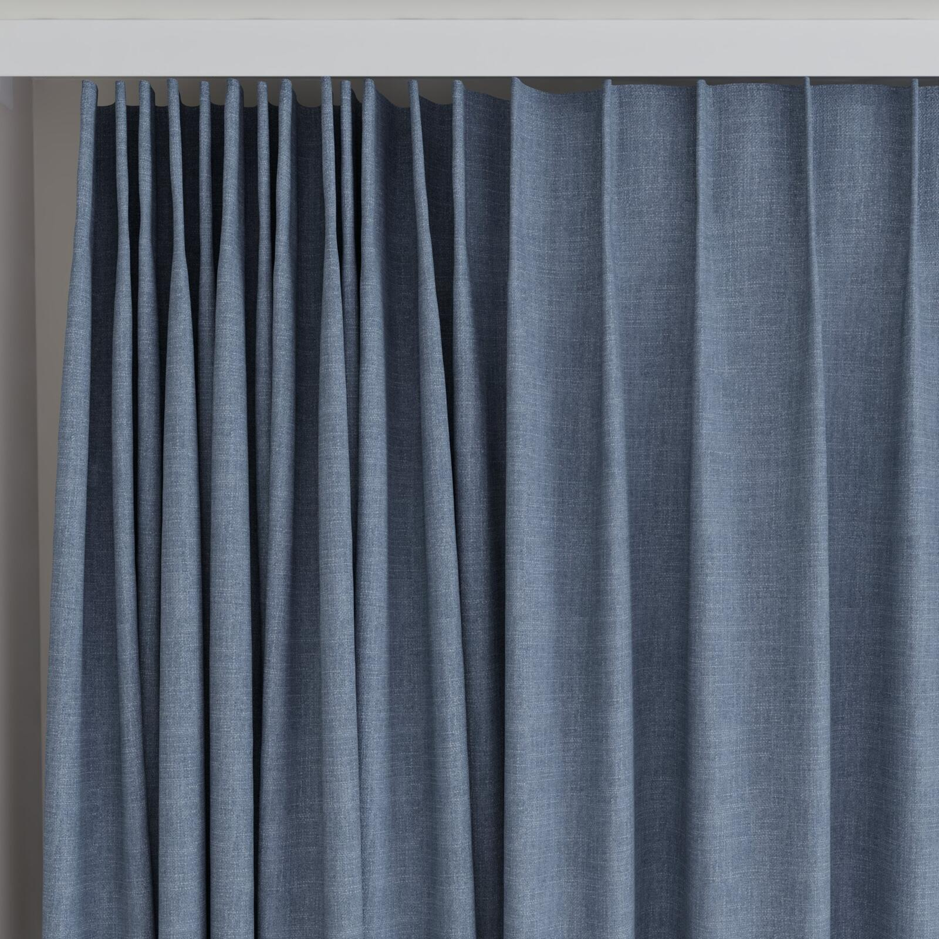 Top view of Mauritius Periwinkle, on curtain rail