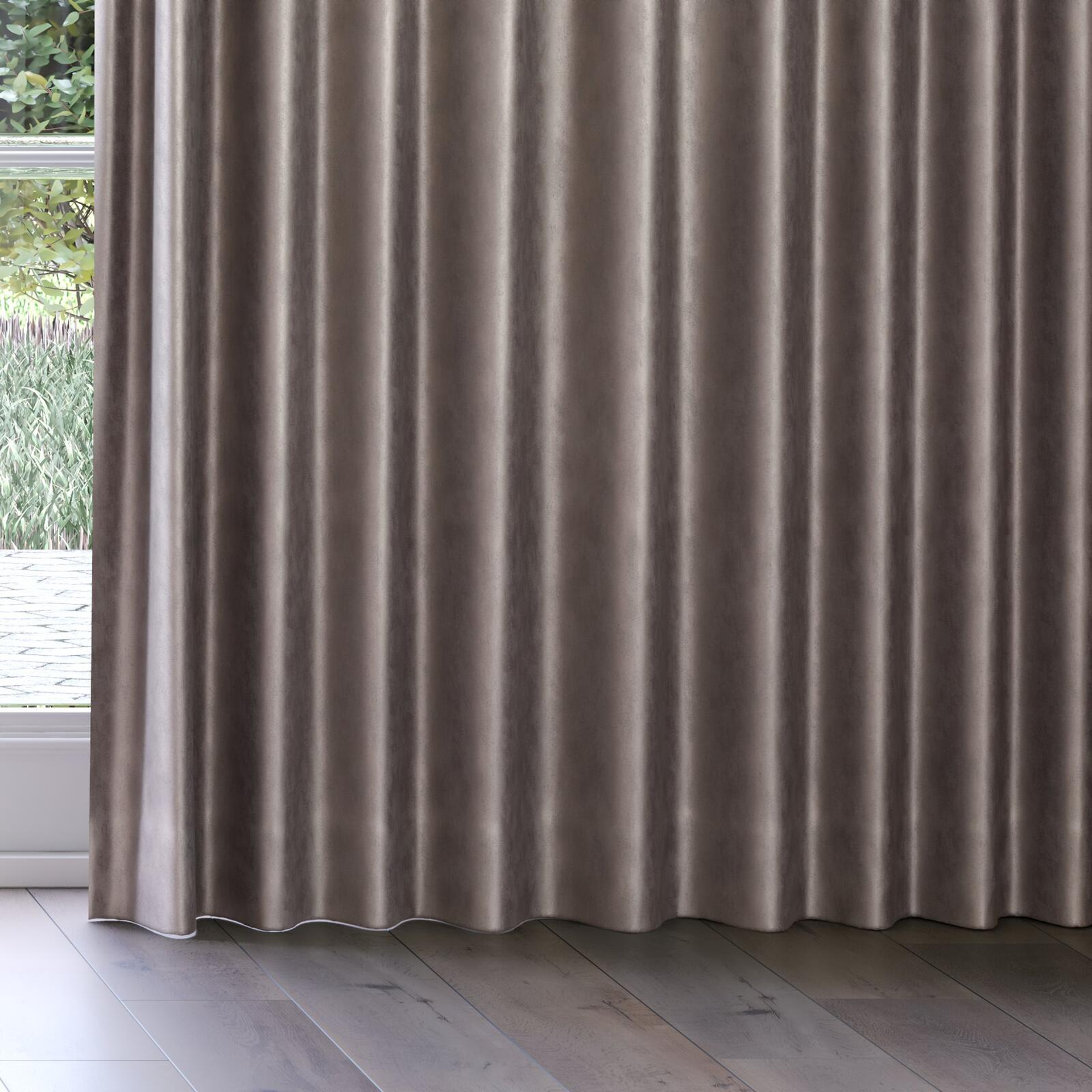 Bottom view of Fizz Quartz, on curtain rail