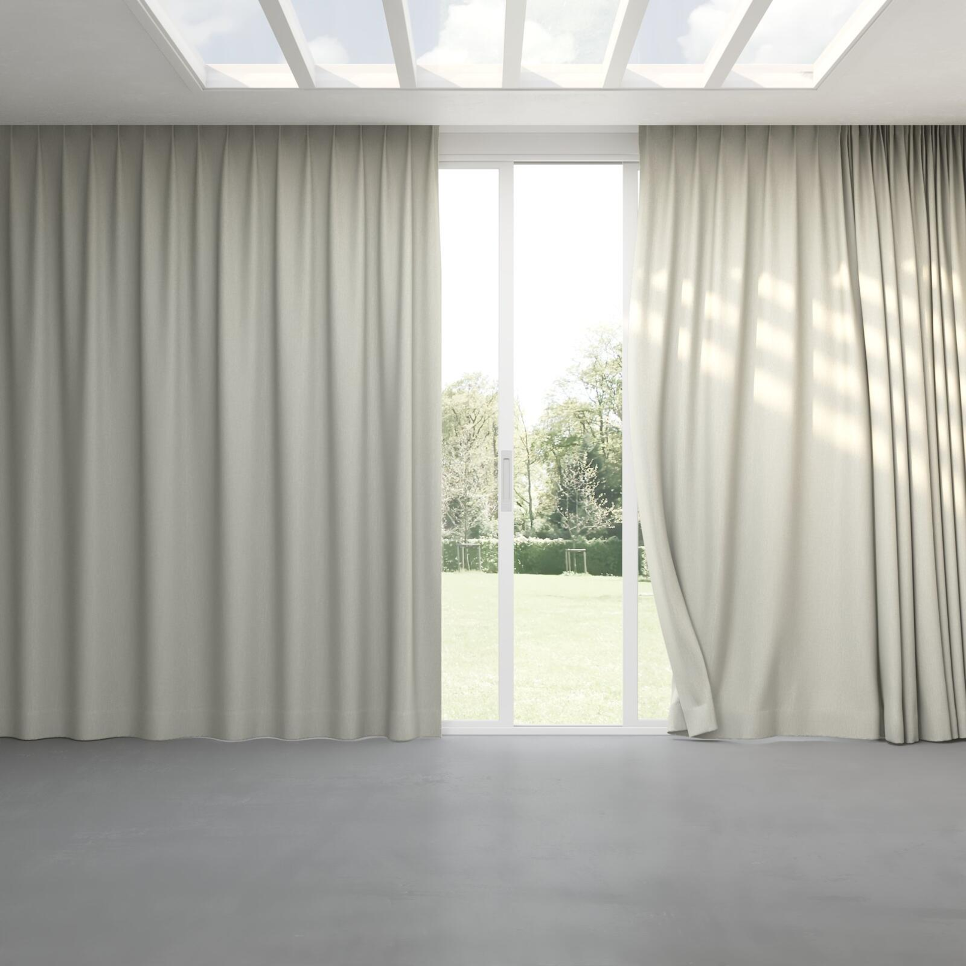 Full view of Dream Weaver 300 Granite, pinch pleat