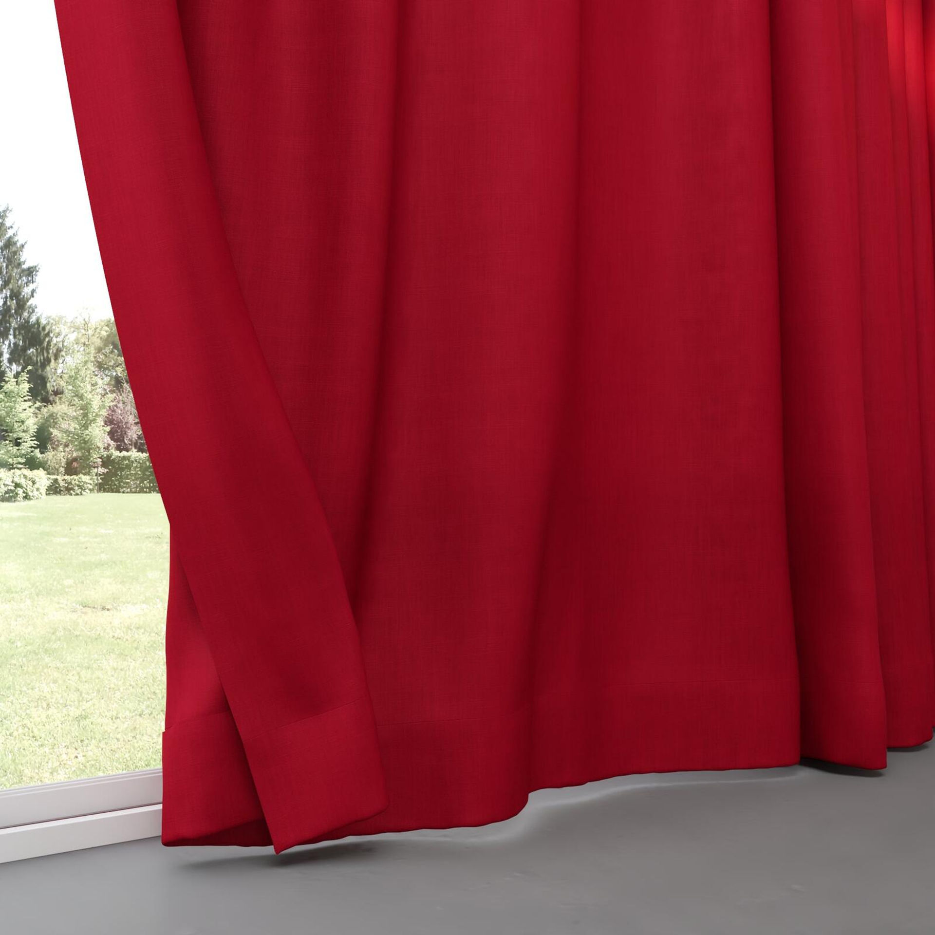 Bottom view of Lexicon Claret, pinch pleat