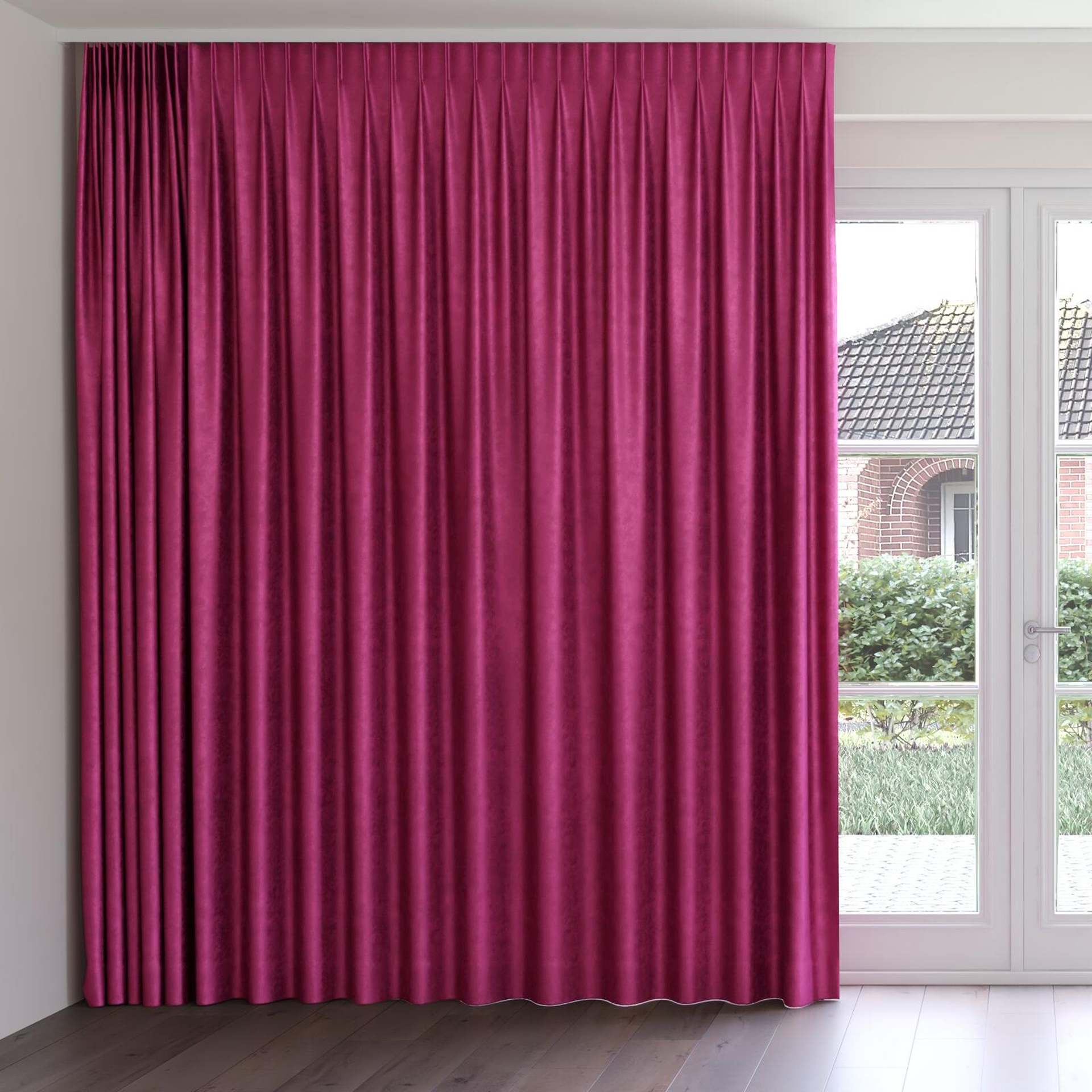 Front view of Fizz Magenta, on curtain rail