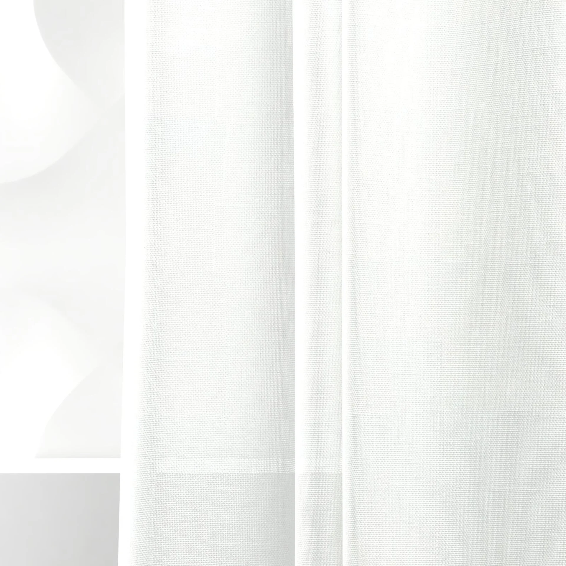 Detailed view of Gossy Ivory