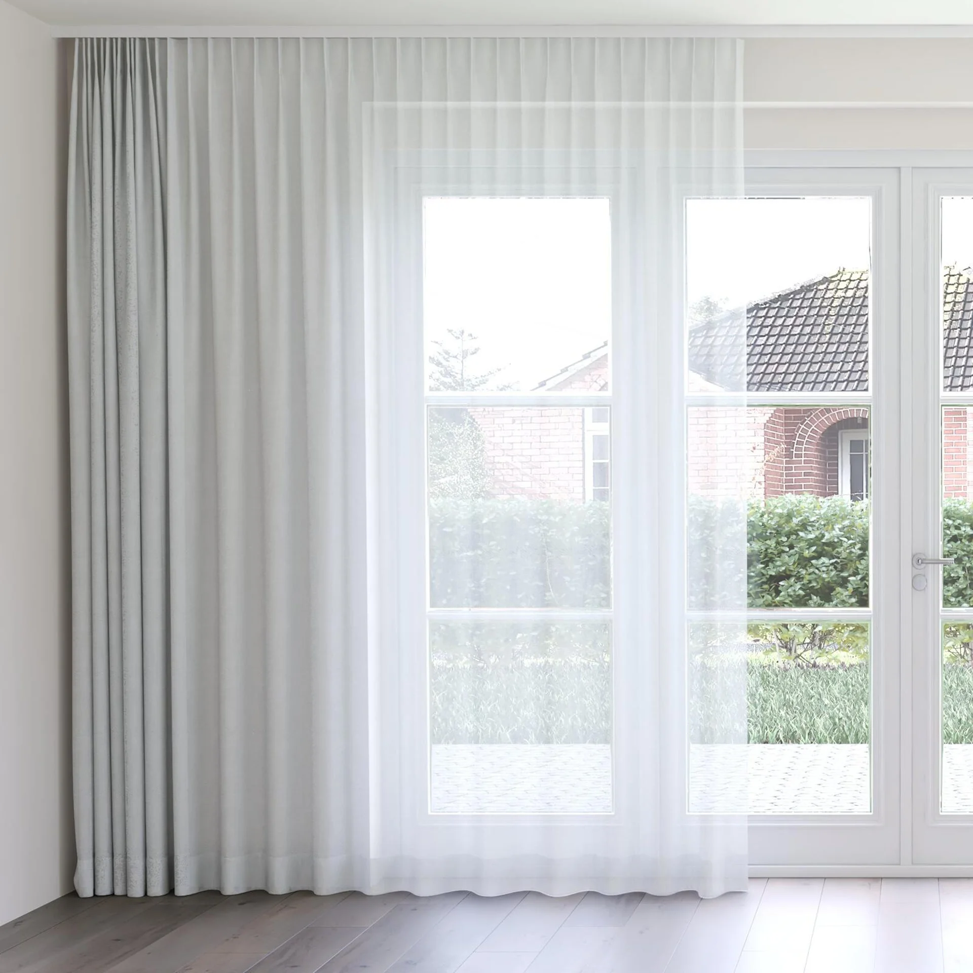 Front view of Gesso Lino Sky, on curtain rail