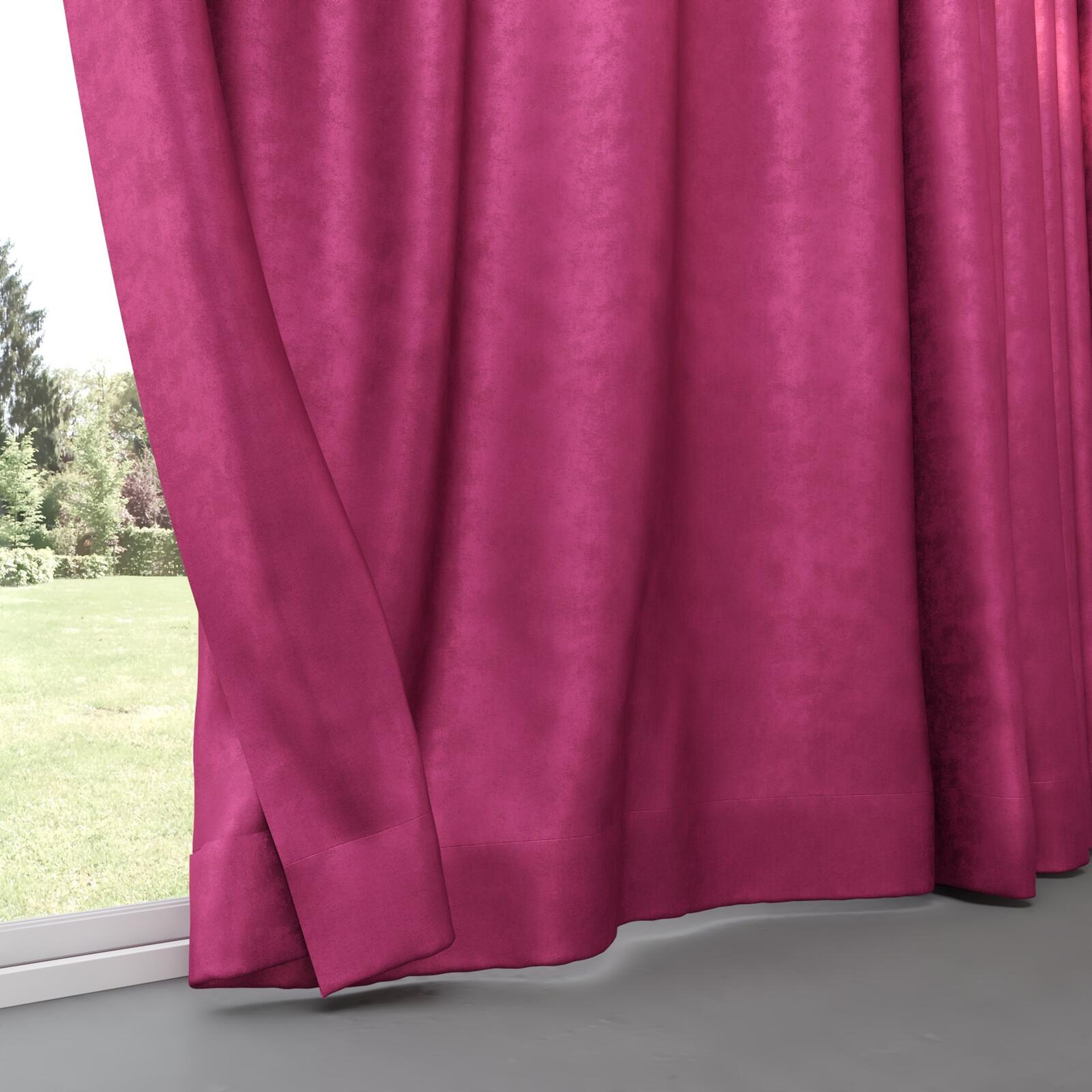 Bottom view of Fizz Magenta, pinch pleat