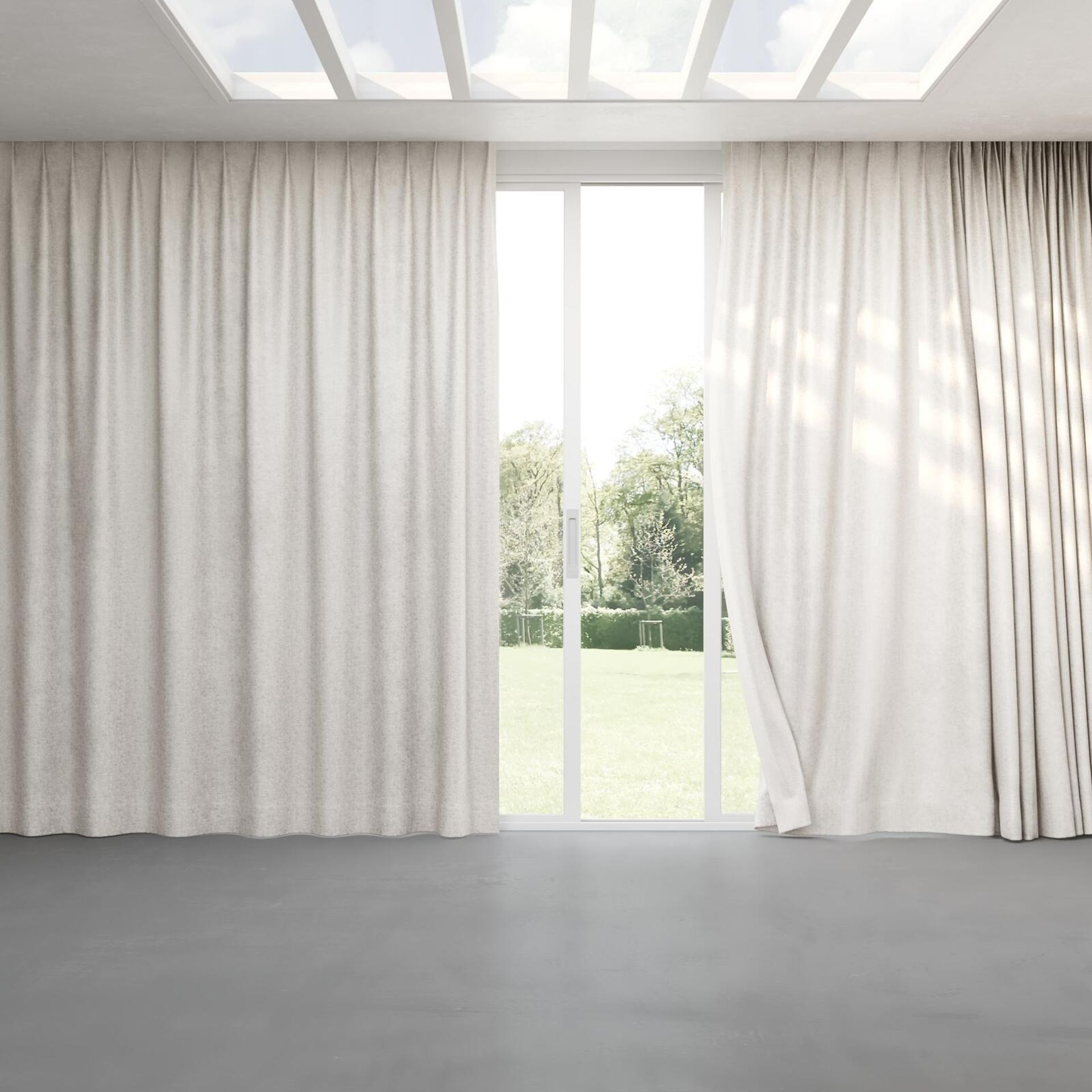 Full view of Hug Marble, pinch pleat