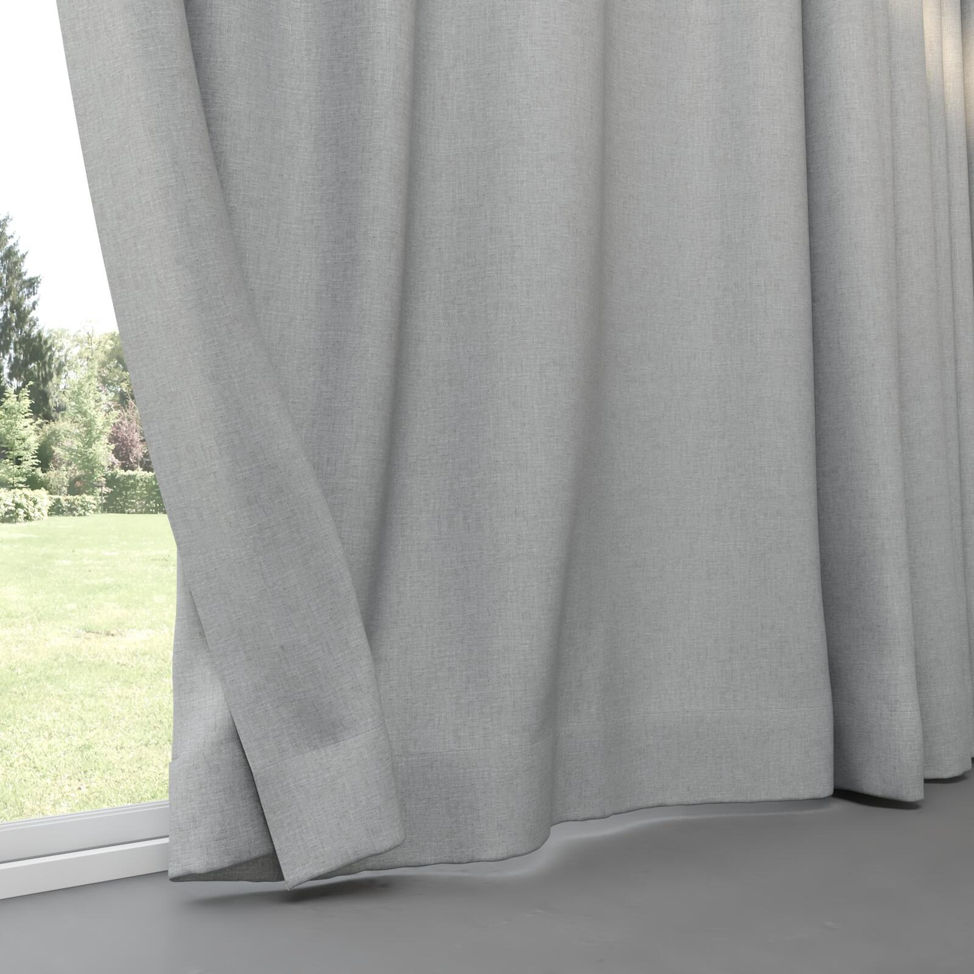 Bottom view of Stonewall Blackout Steel, pinch pleat