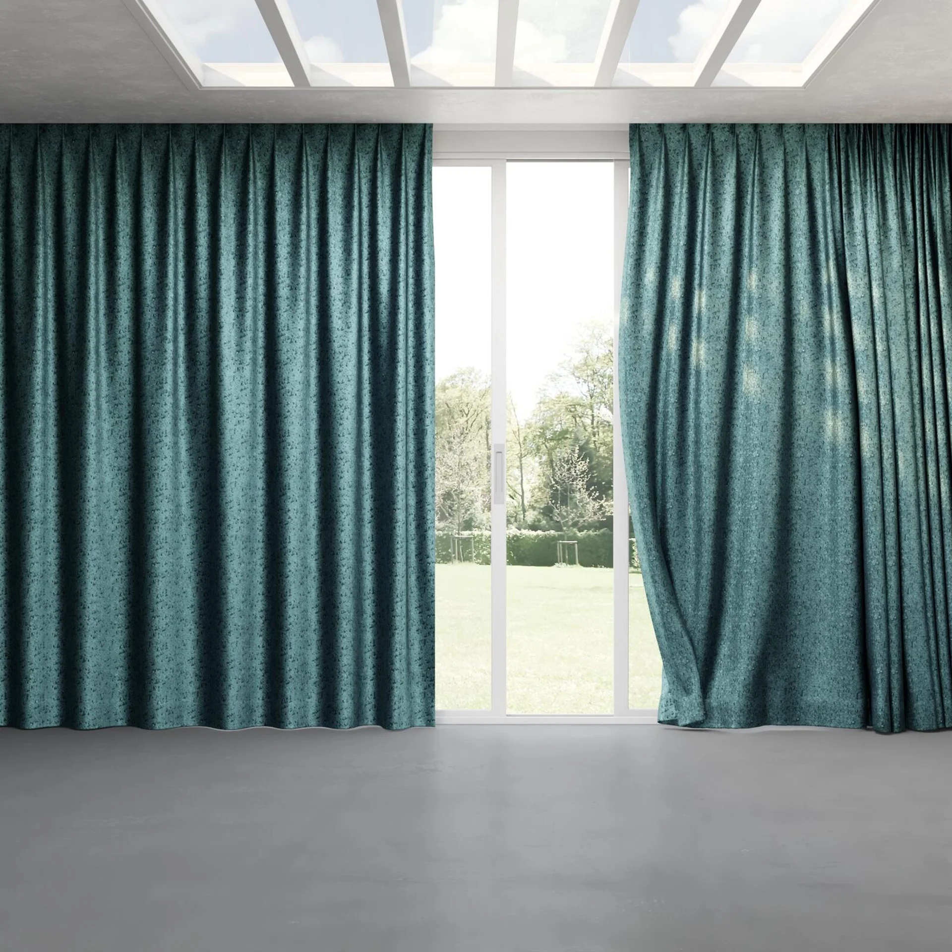 Full view of Opera Scuba, pinch pleat