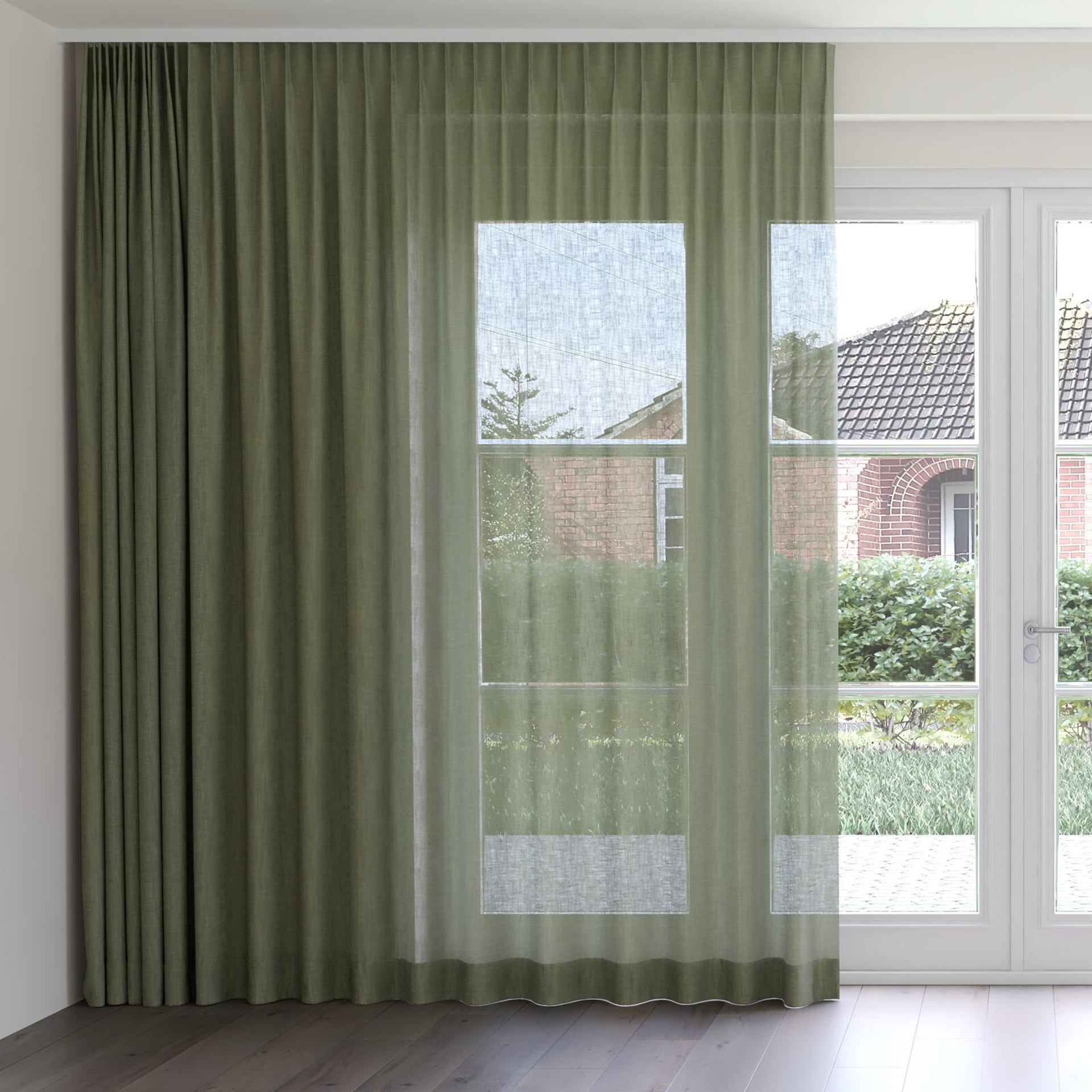 Front view of Motion Jungle, on curtain rail