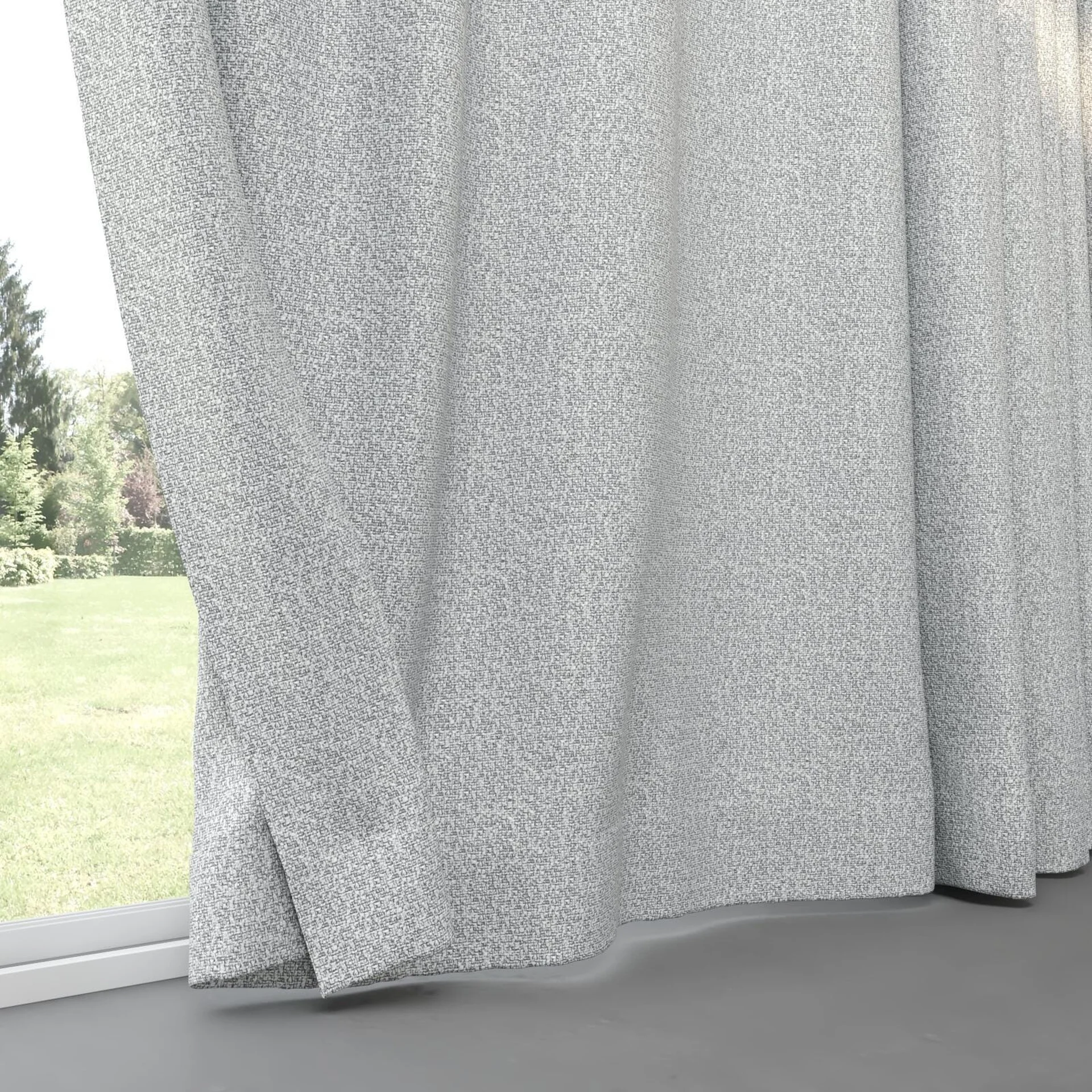 Bottom view of Sabik Stone, pinch pleat