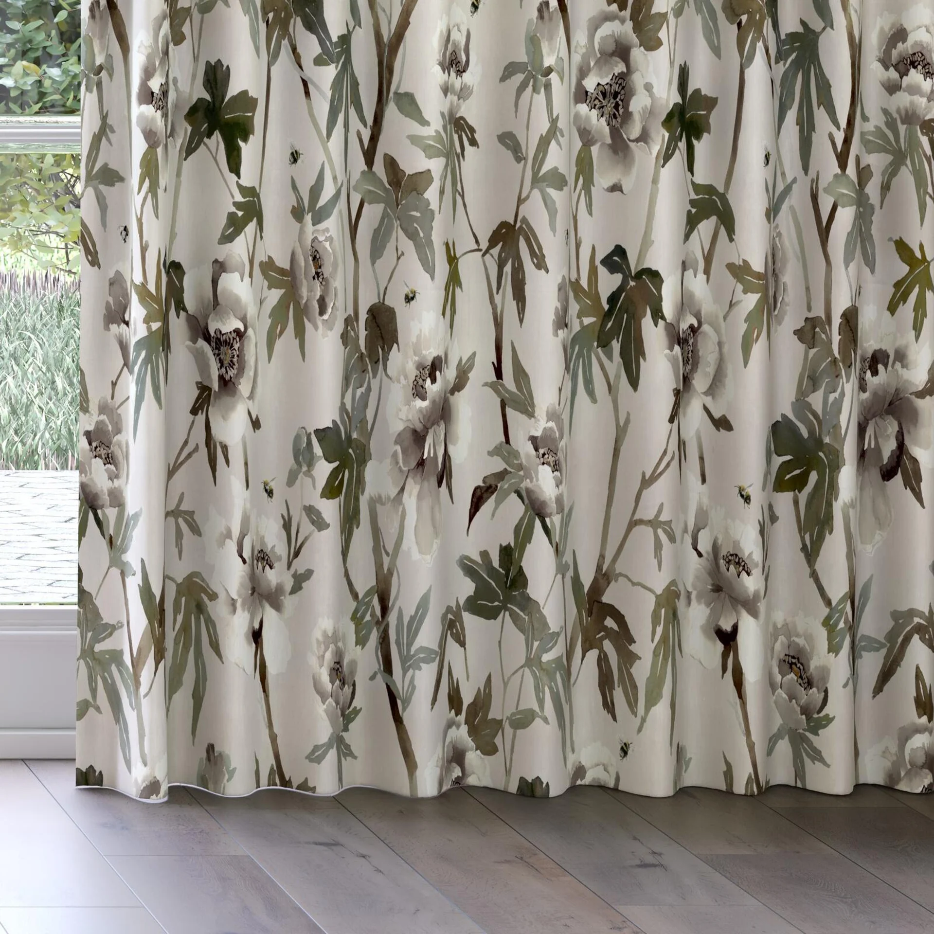 Bottom view of Peonia Parchment, on curtain rail