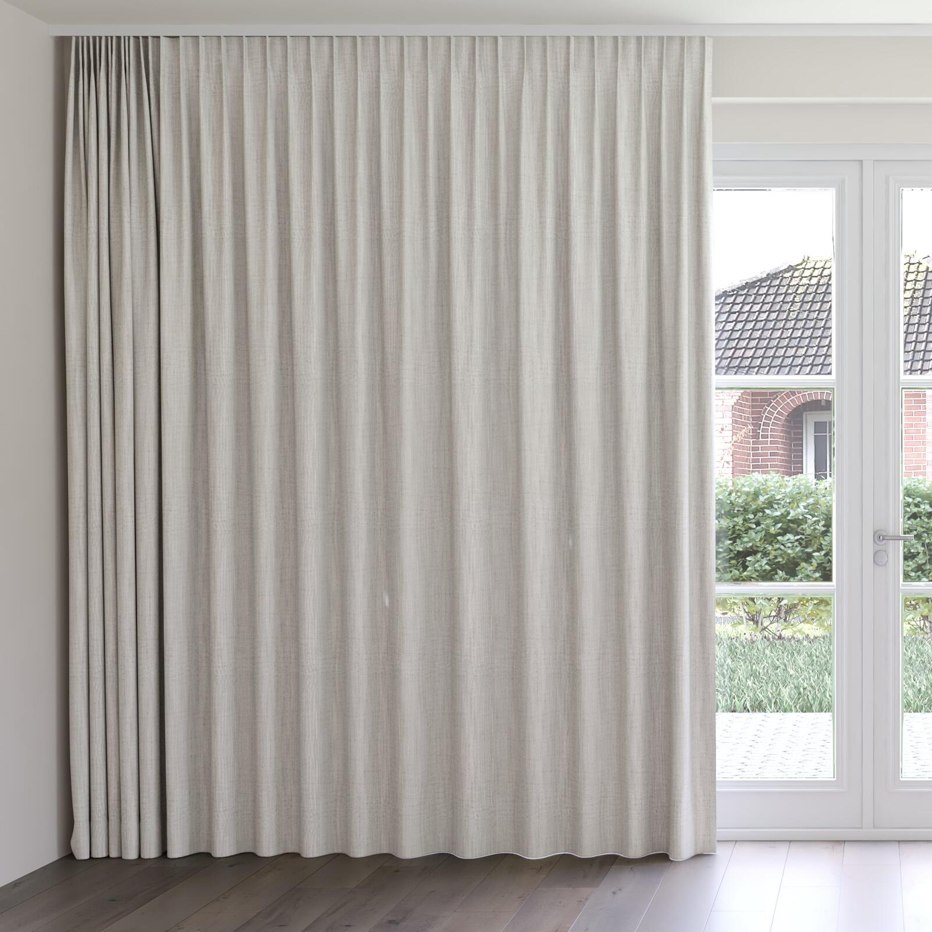 Front view of Chatham Pebble, on curtain rail